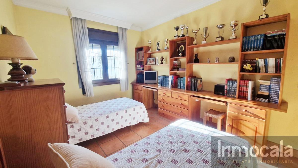 For sale of villa in Fuengirola