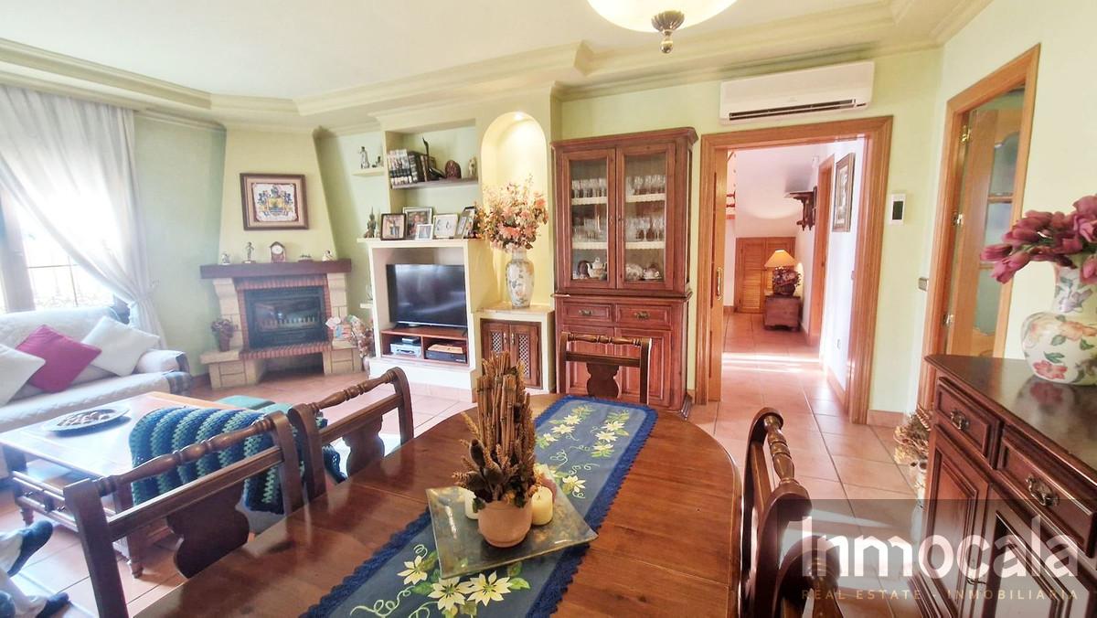 For sale of villa in Fuengirola