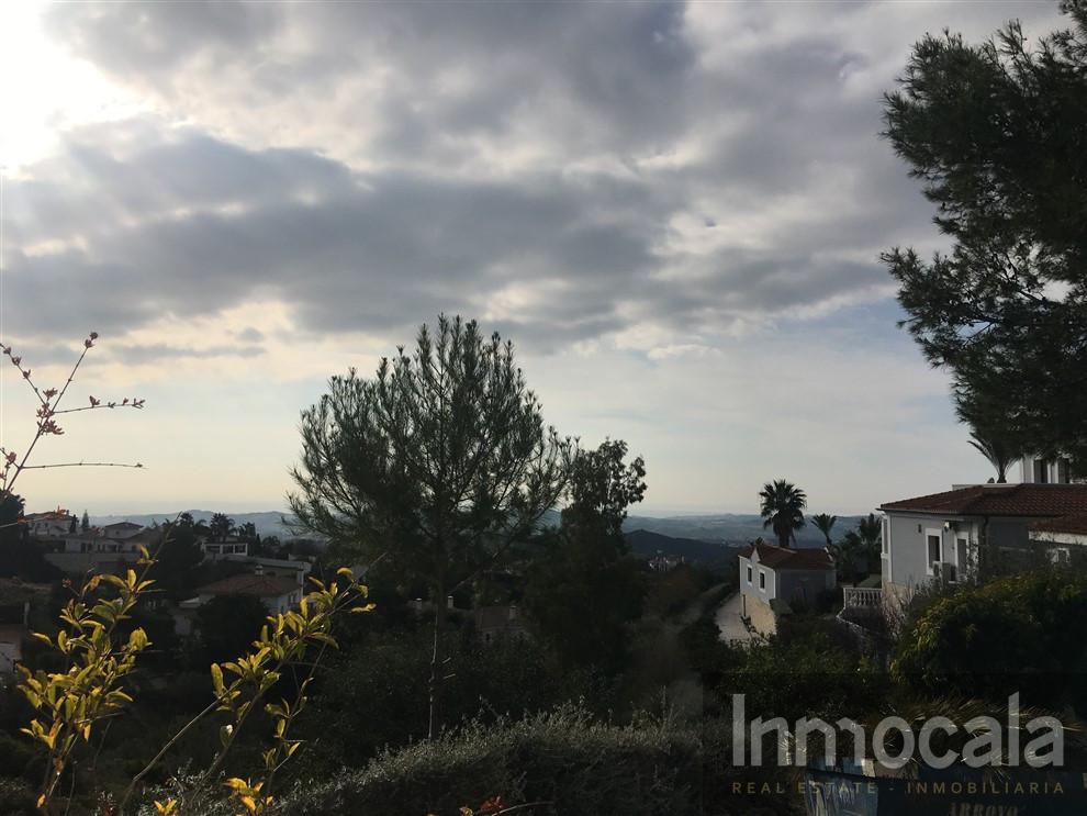 For sale of land in Mijas