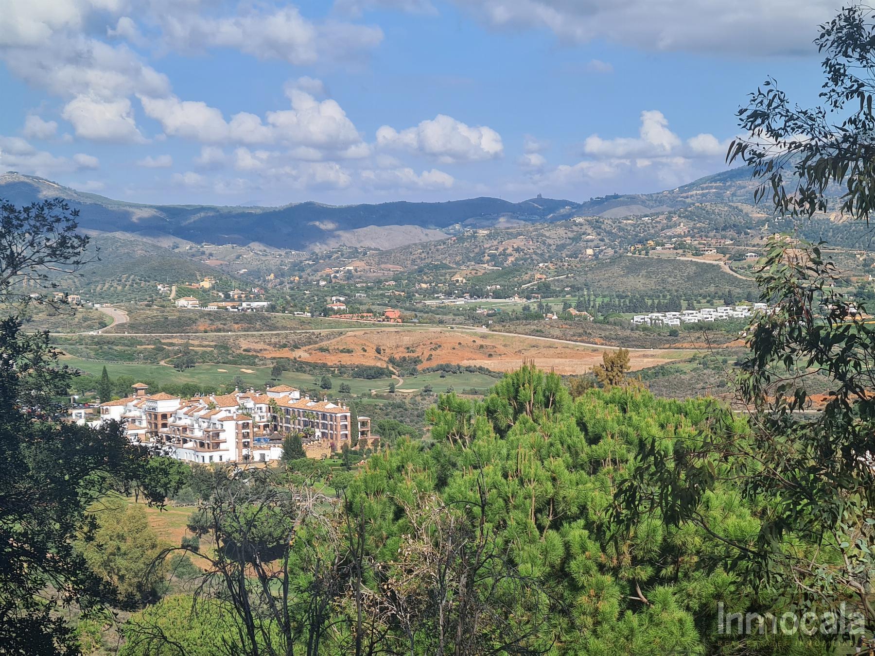 For sale of land in Mijas