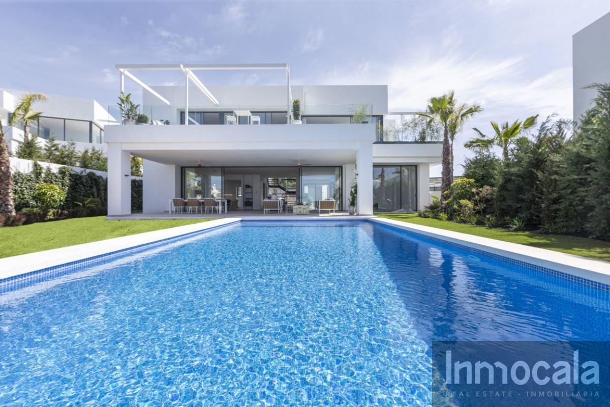 For sale of villa in Marbella