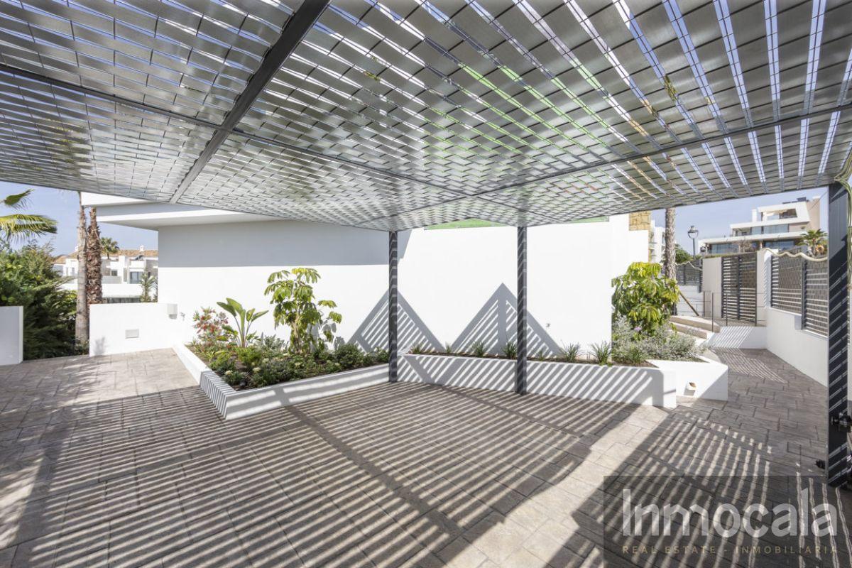 For sale of villa in Marbella