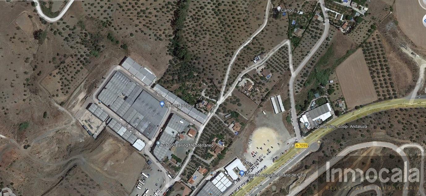 For sale of industrial plant/warehouse in Coín