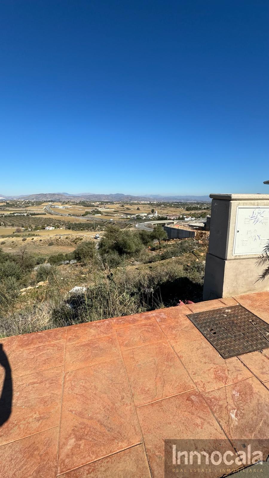 For sale of land in Coín