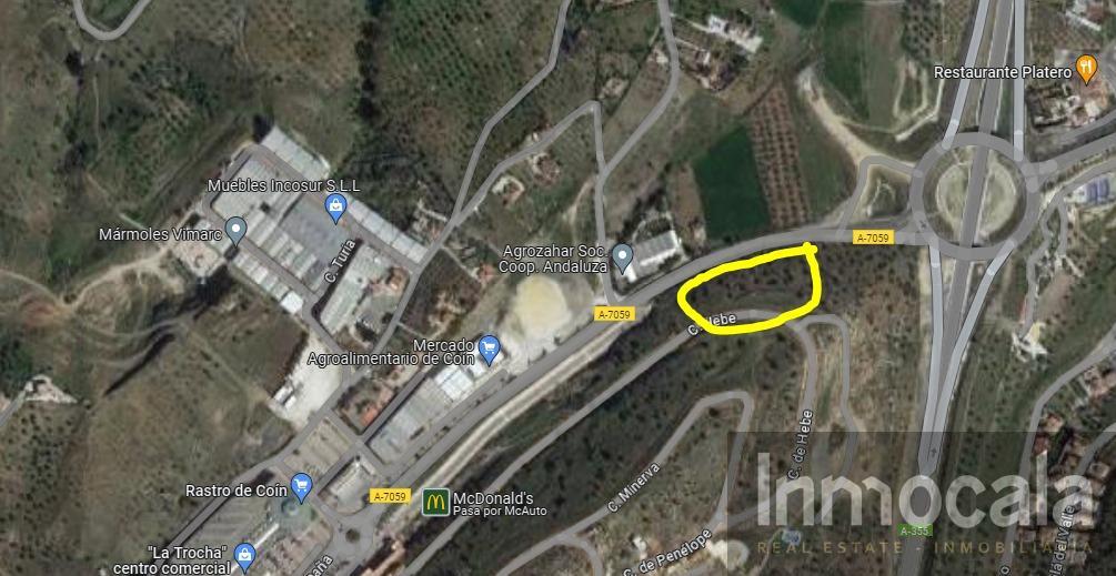For sale of land in Coín