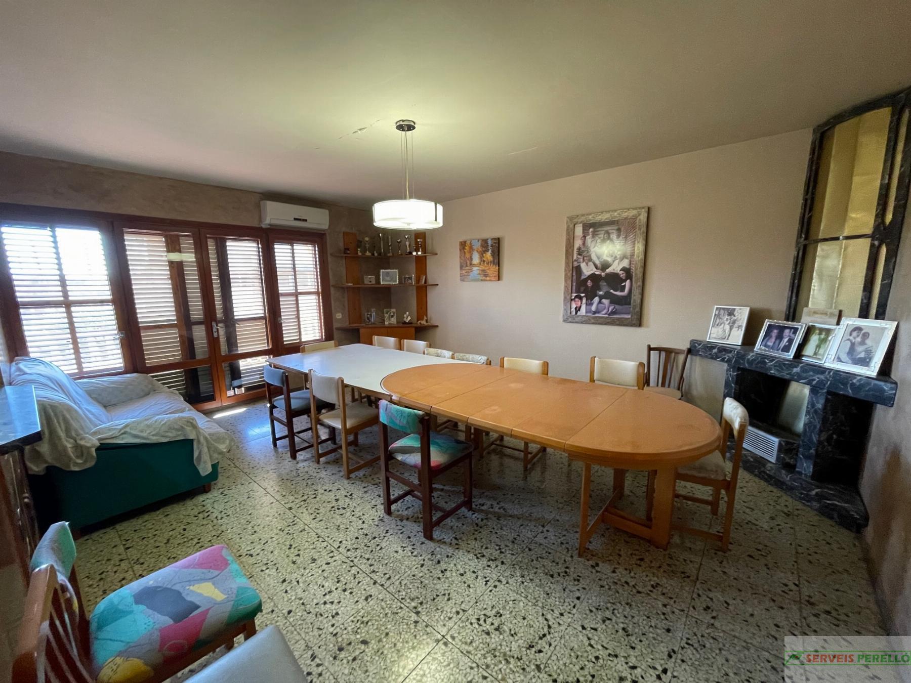 For sale of house in Castellnou de Seana