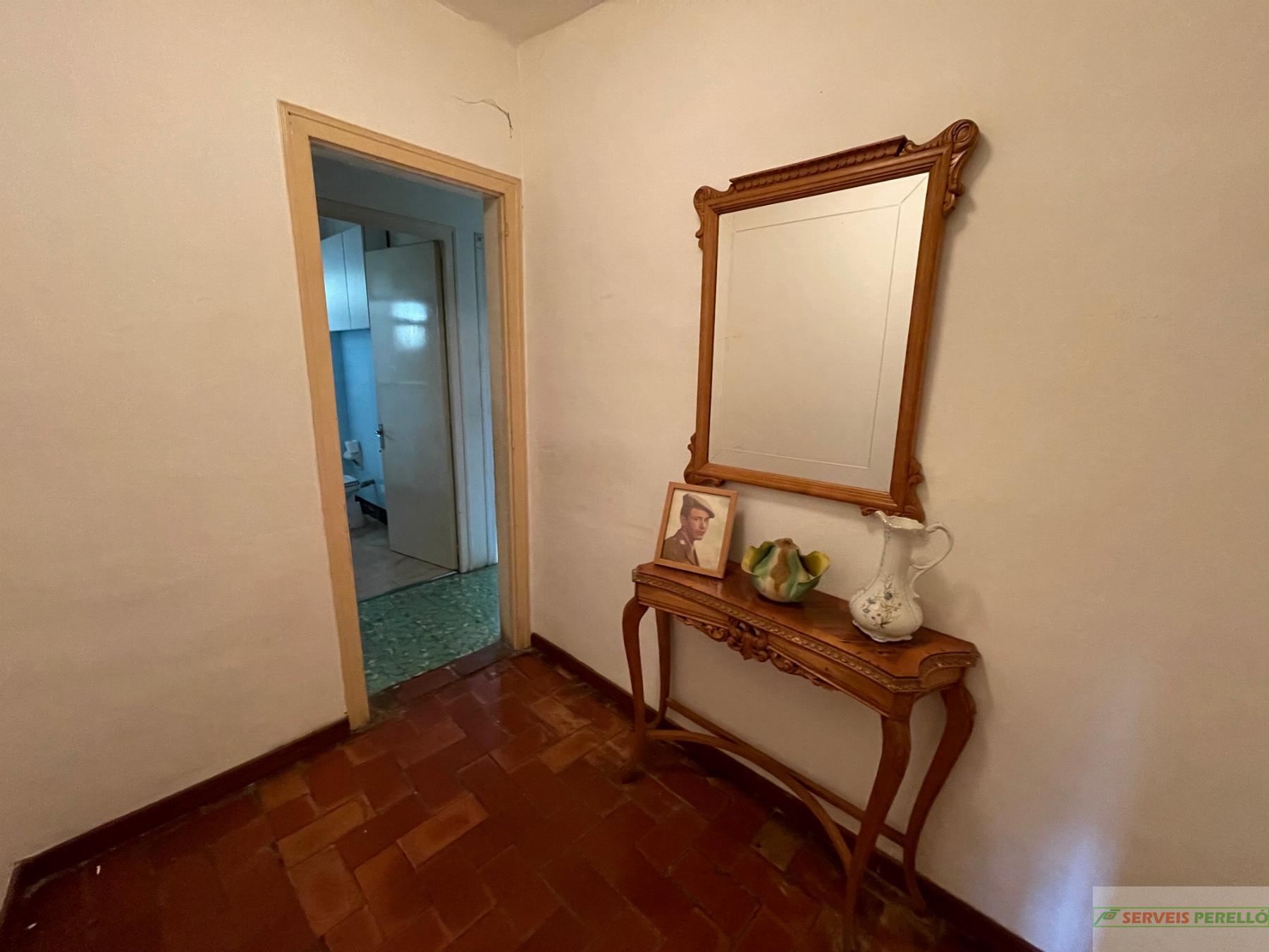 For sale of house in Castellnou de Seana