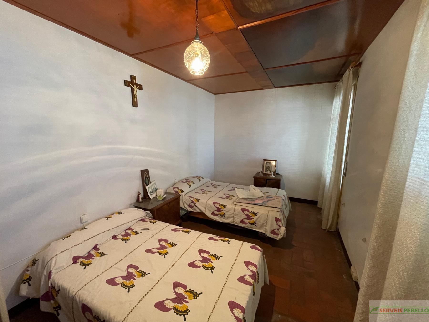 For sale of house in Castellnou de Seana