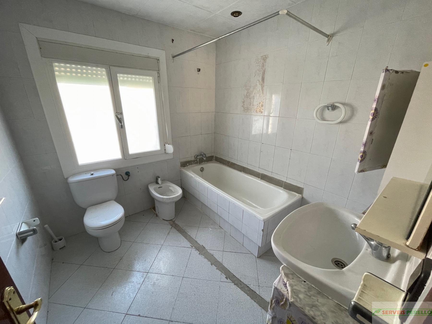 For sale of apartment in Mollerussa