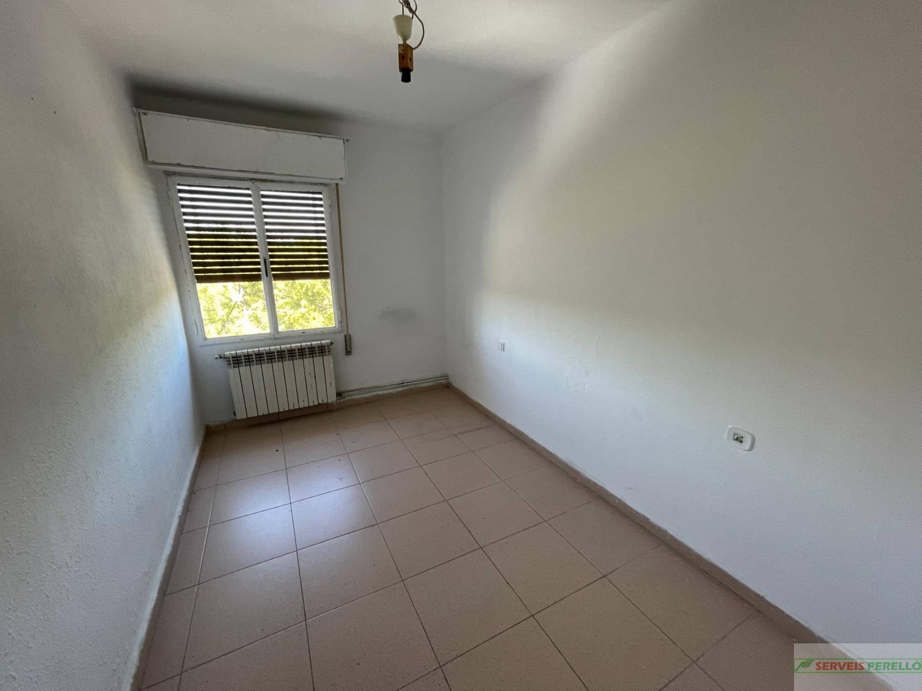 For sale of apartment in Mollerussa
