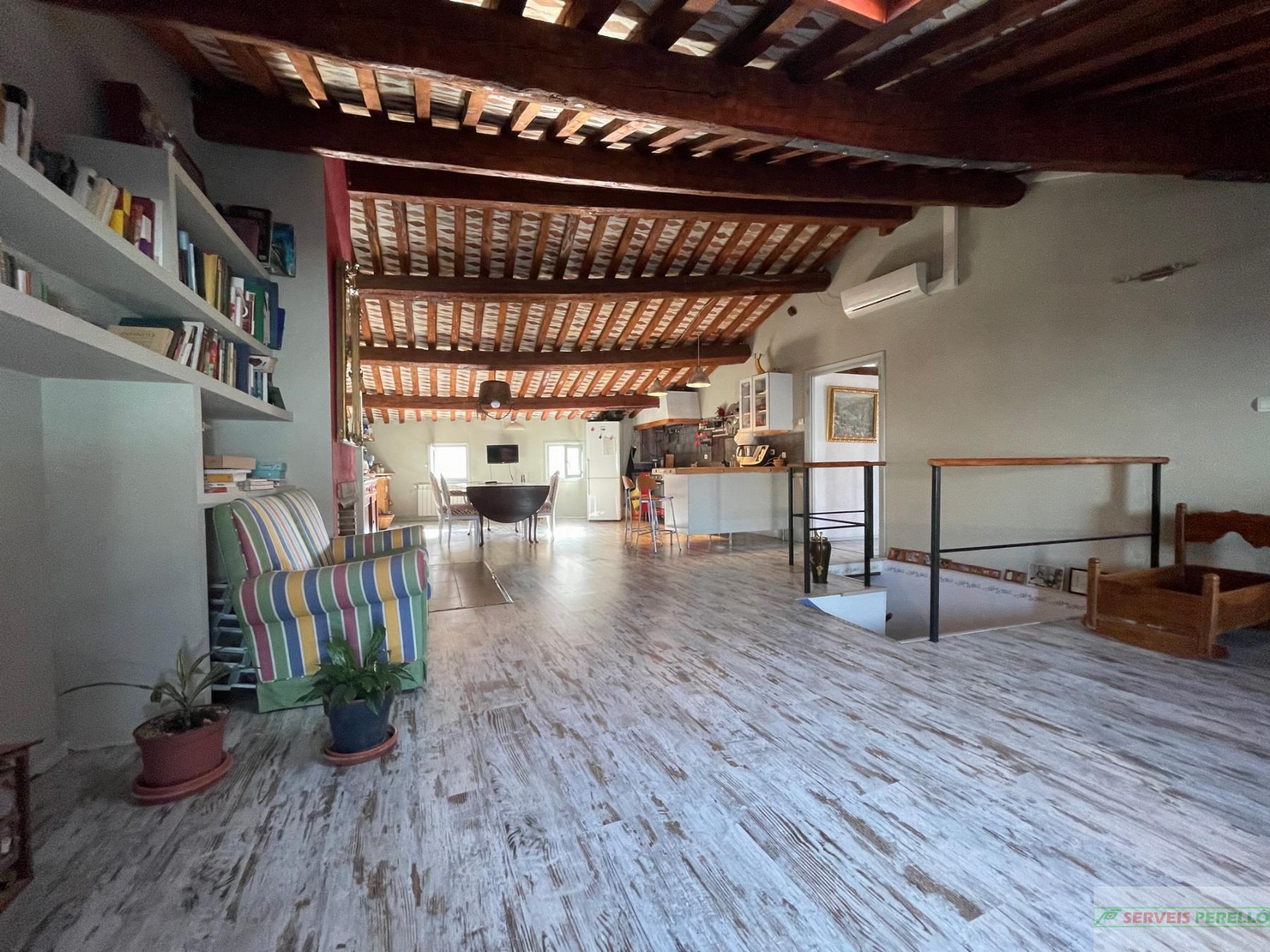 For sale of house in La Fuliola