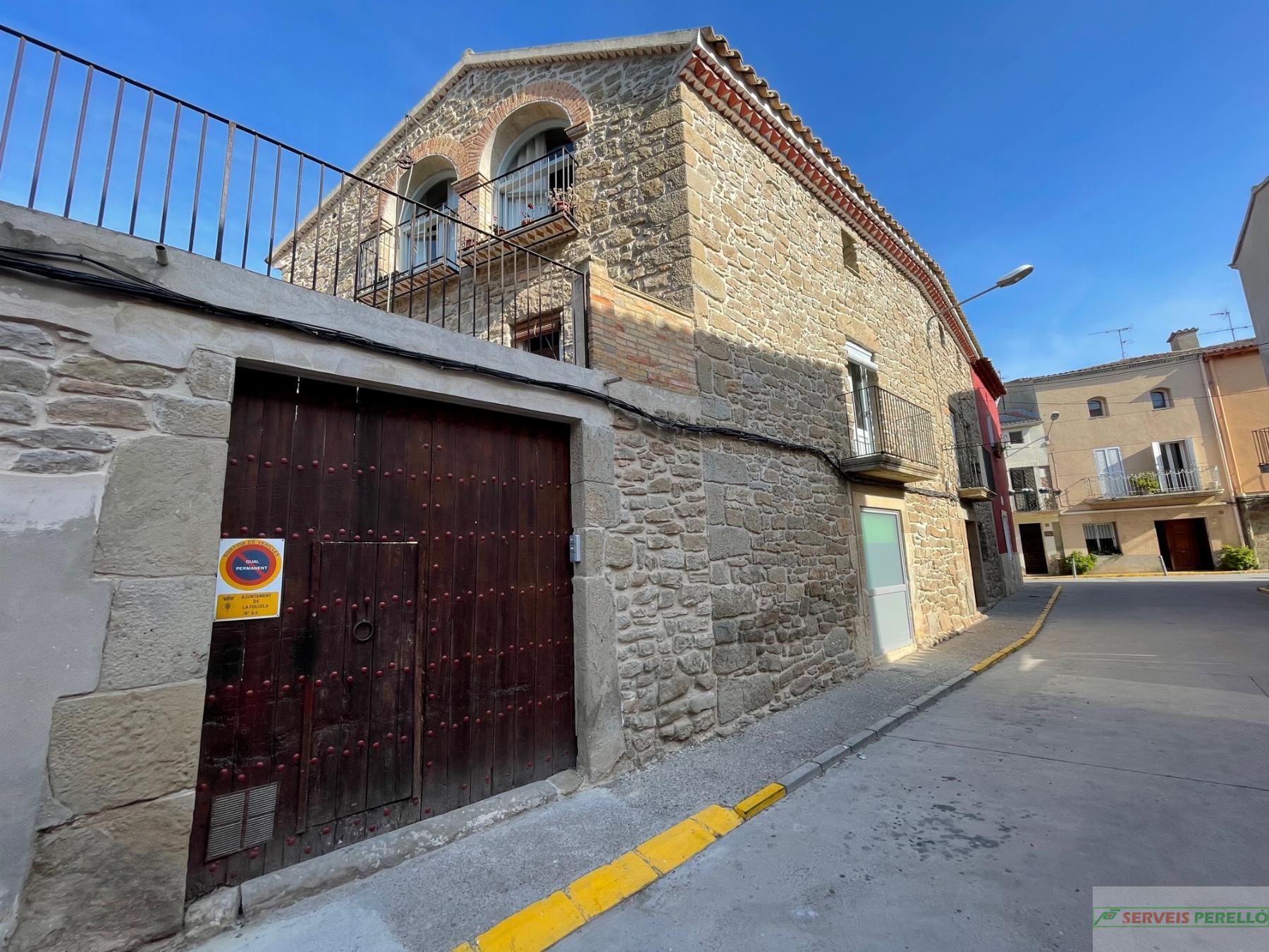 For sale of house in La Fuliola