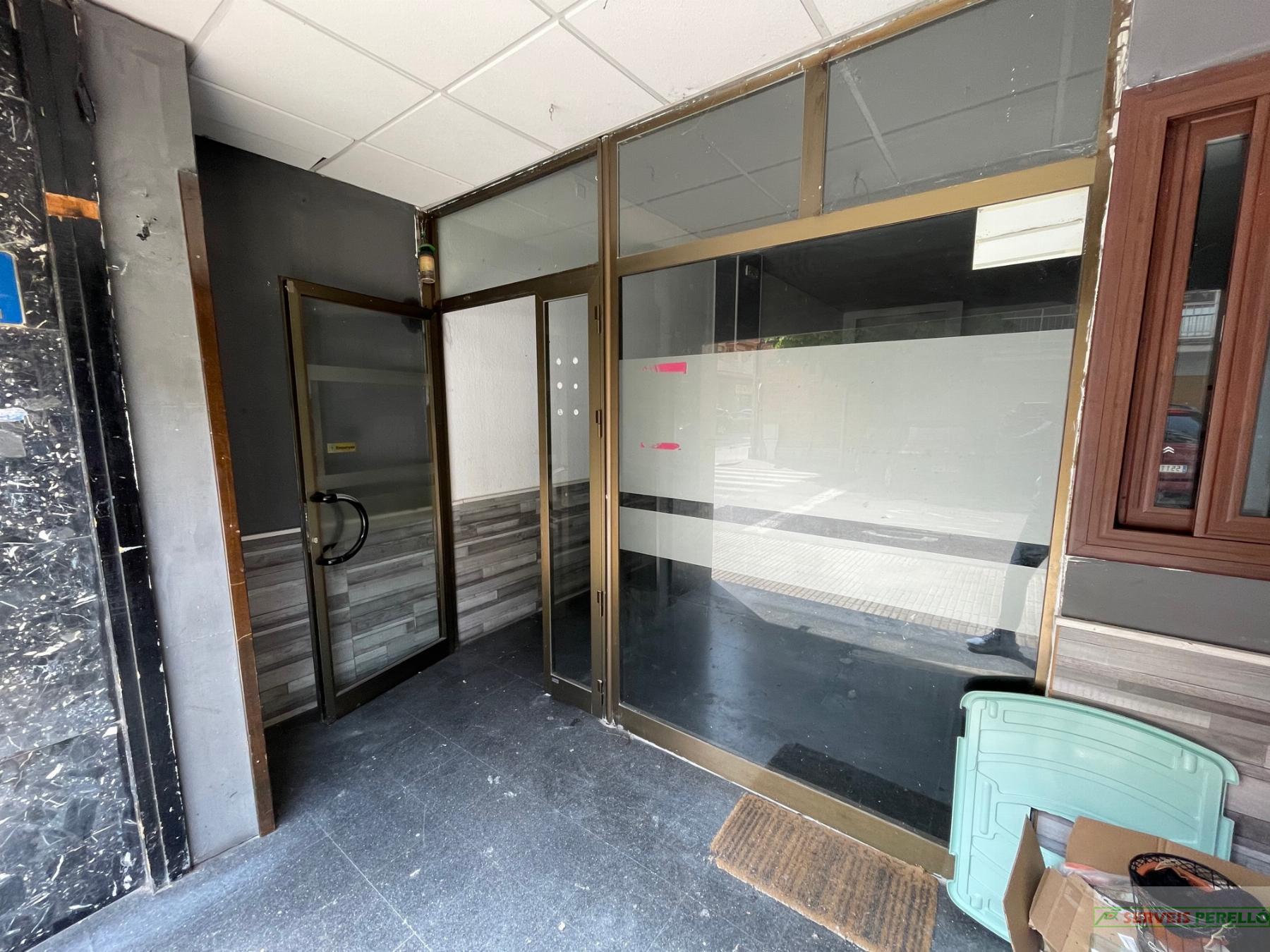 For rent of commercial in Mollerussa