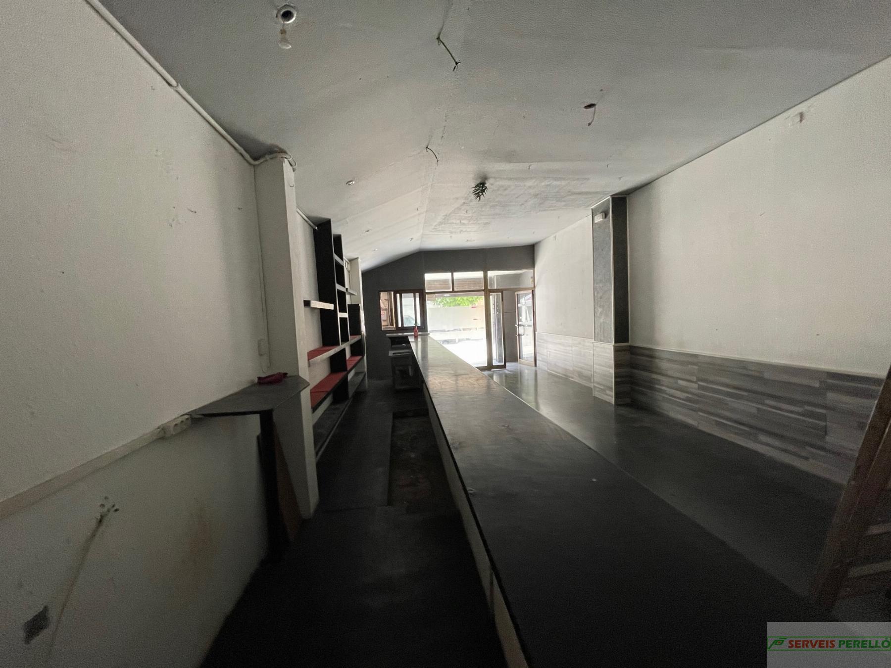 For rent of commercial in Mollerussa