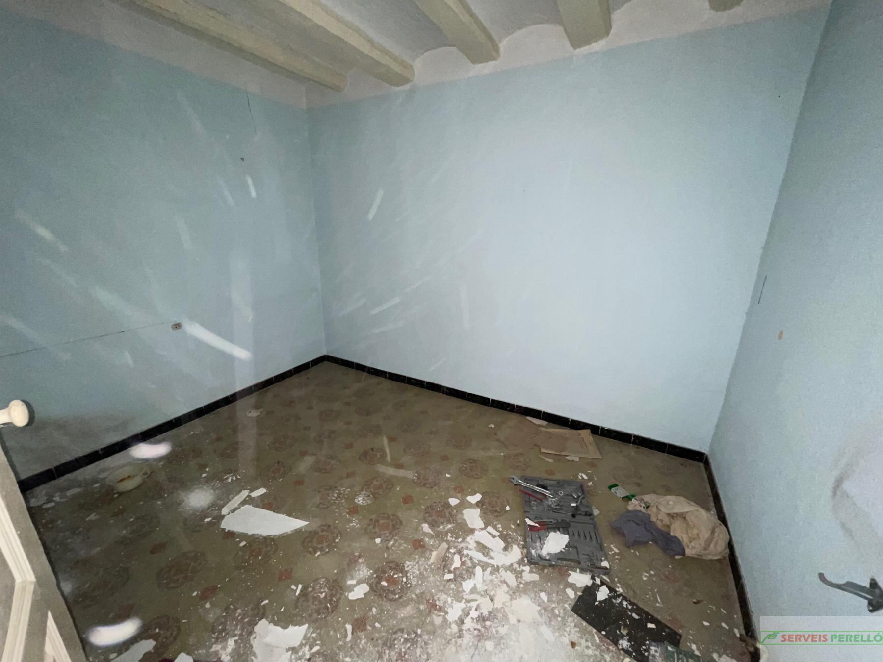 For sale of house in Bell-Lloc d Urgell