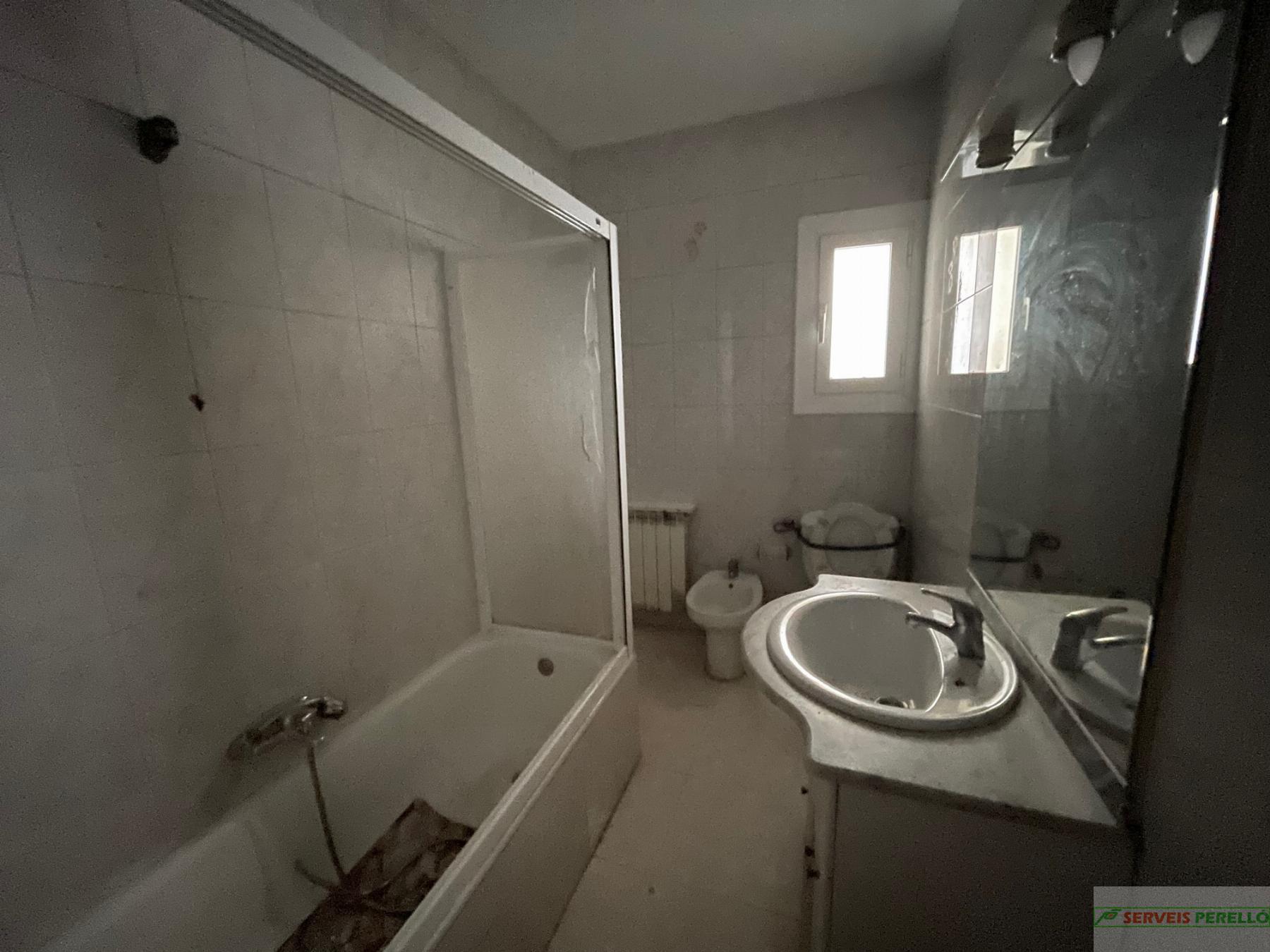 For sale of apartment in Mollerussa