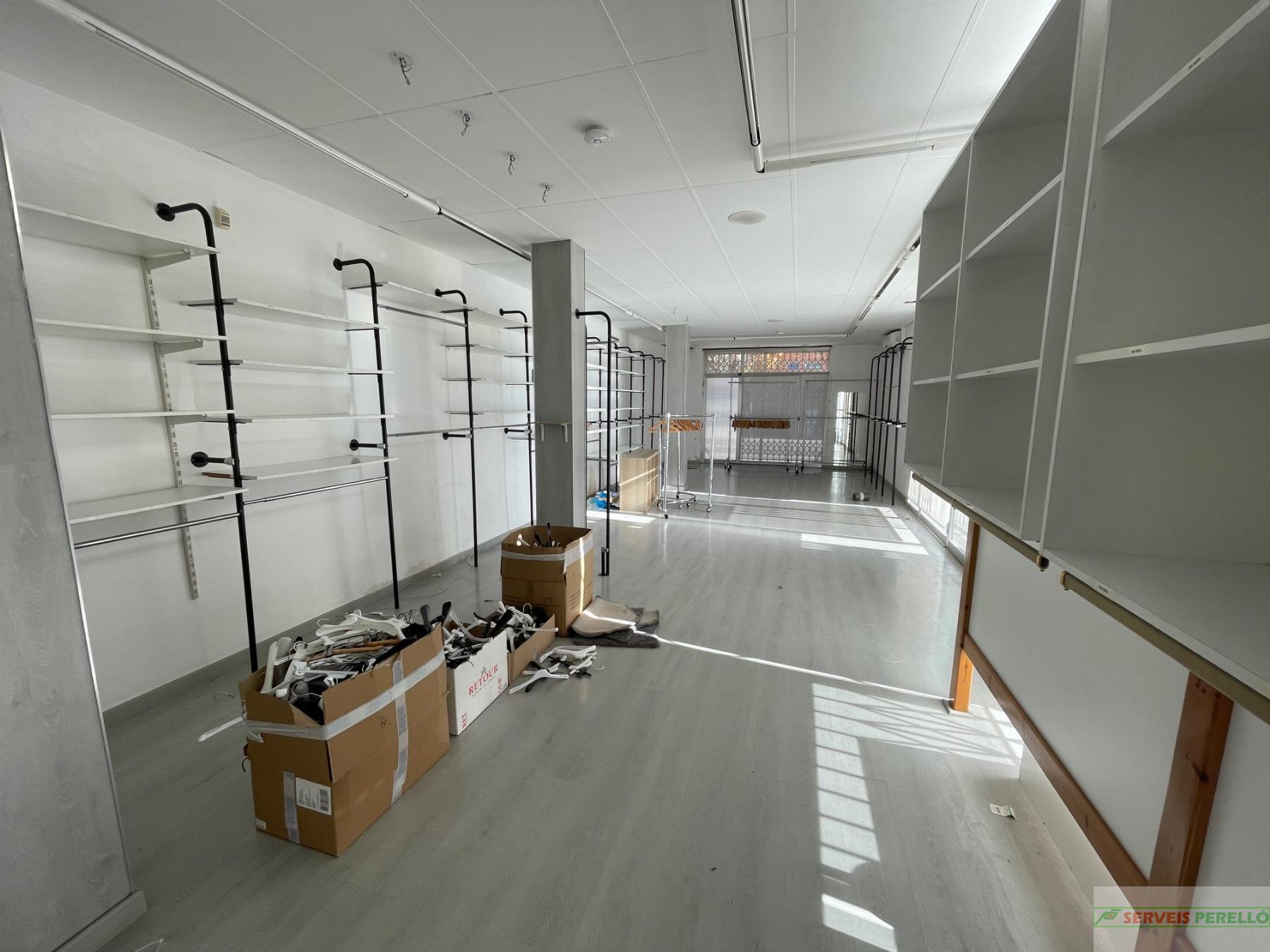 For rent of commercial in Mollerussa
