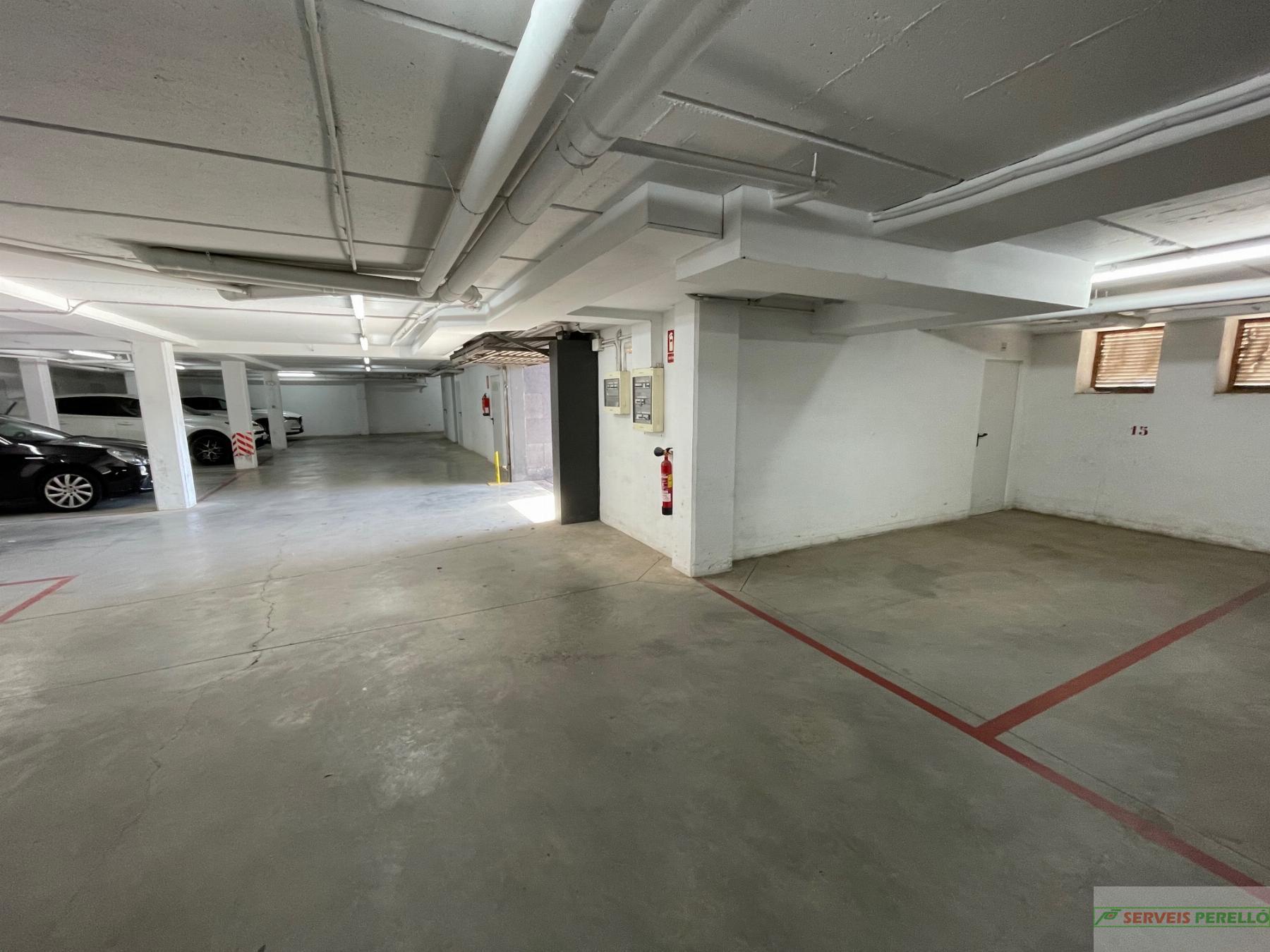 For rent of garage in Mollerussa