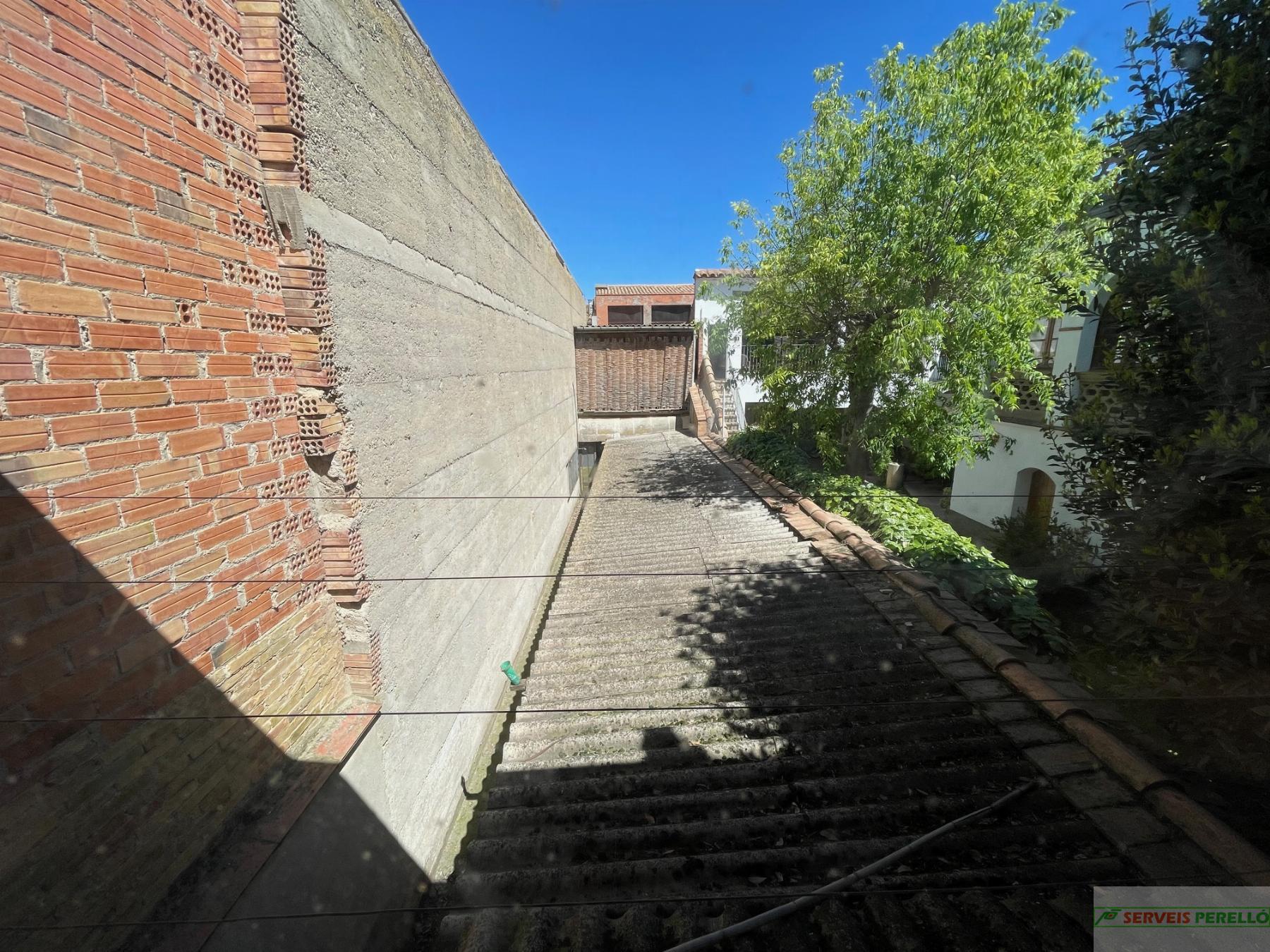 For sale of house in El Poal