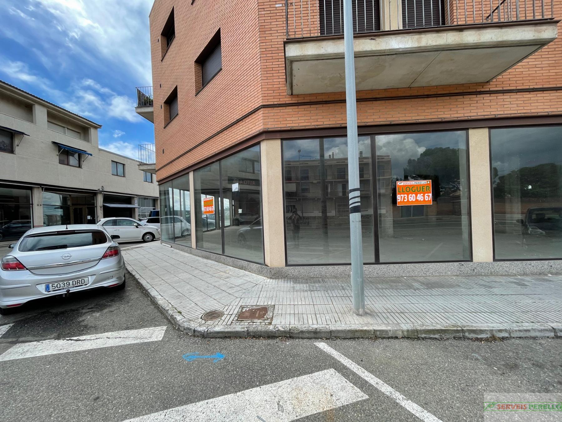 For rent of commercial in Fondarella