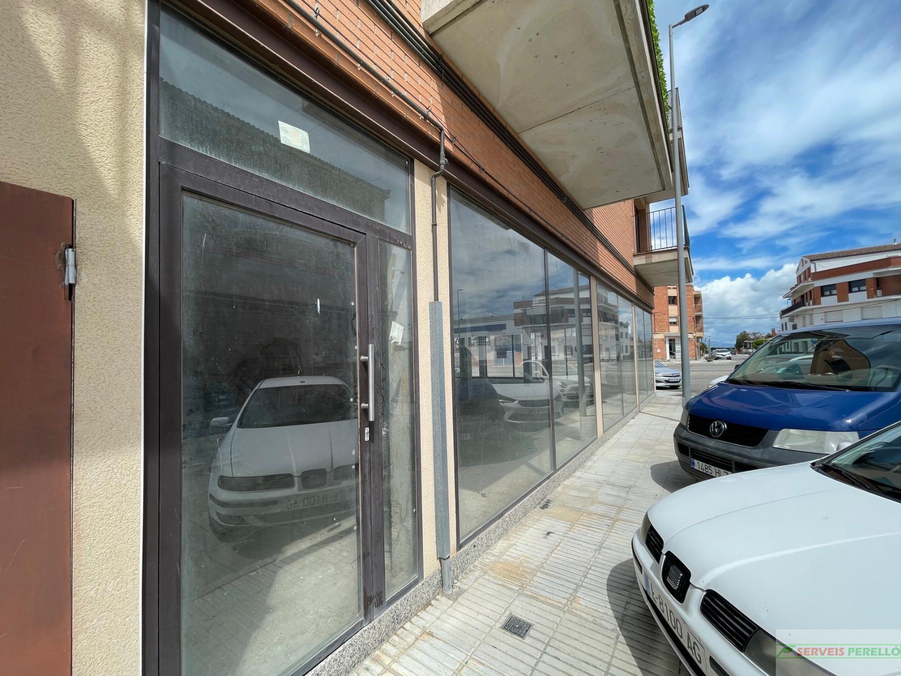 For rent of commercial in Fondarella