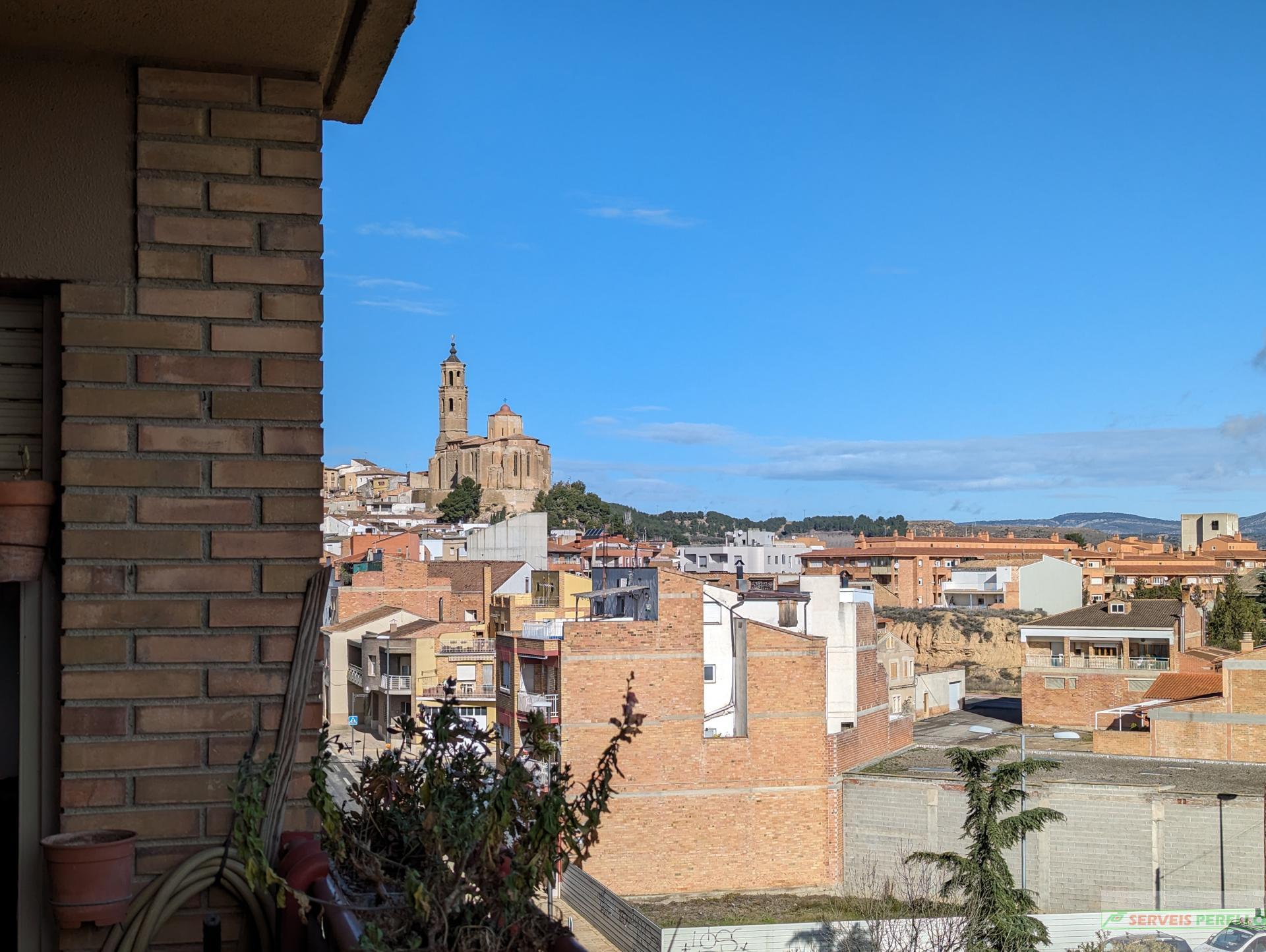 For sale of flat in Almenar