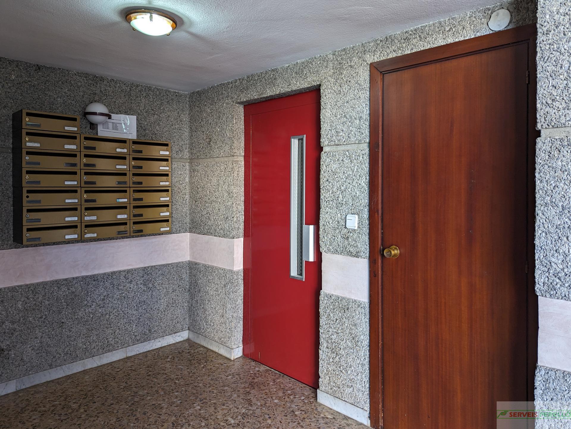 For sale of flat in Almenar