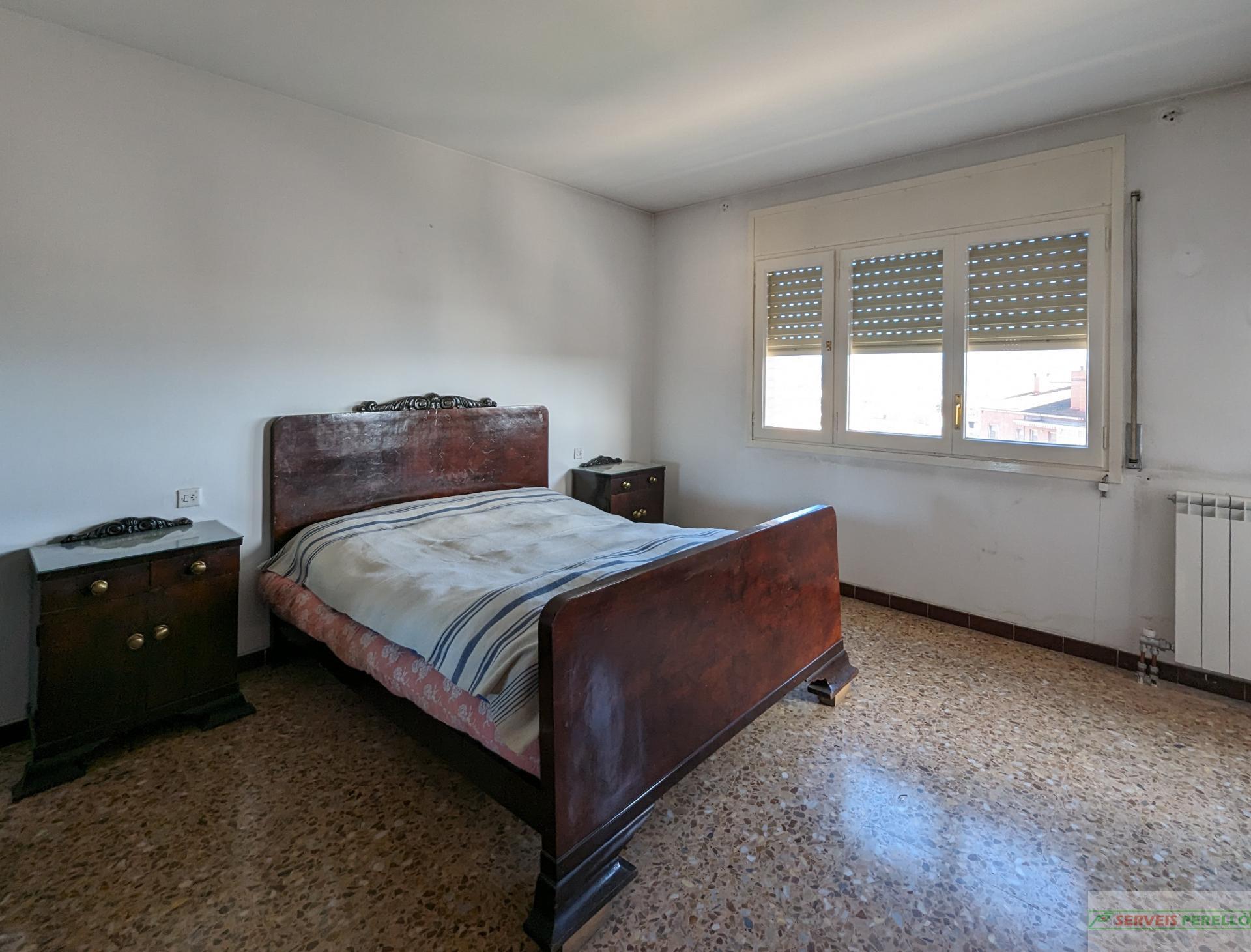 For sale of flat in Almenar