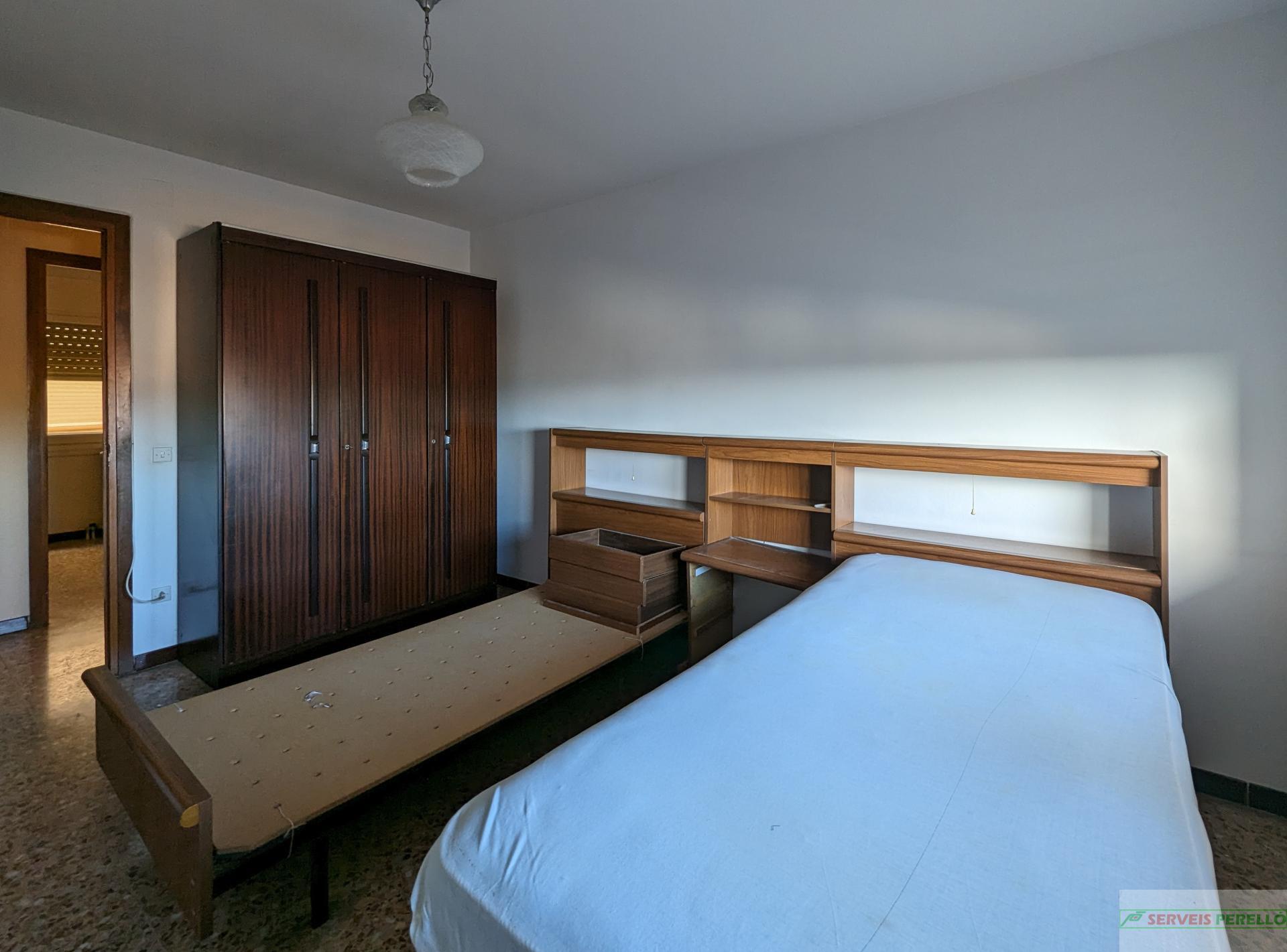 For sale of flat in Almenar
