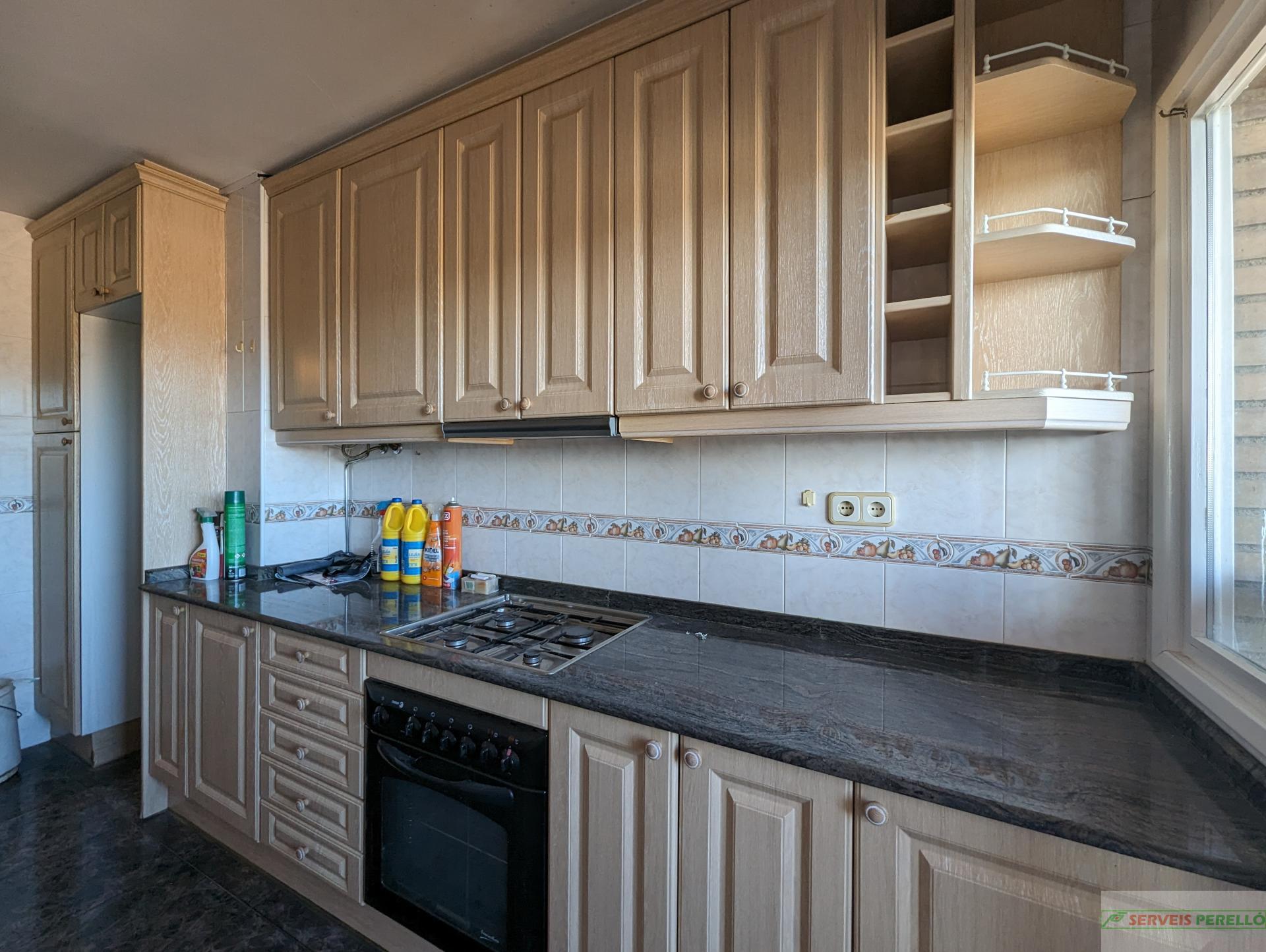 For sale of flat in Almenar