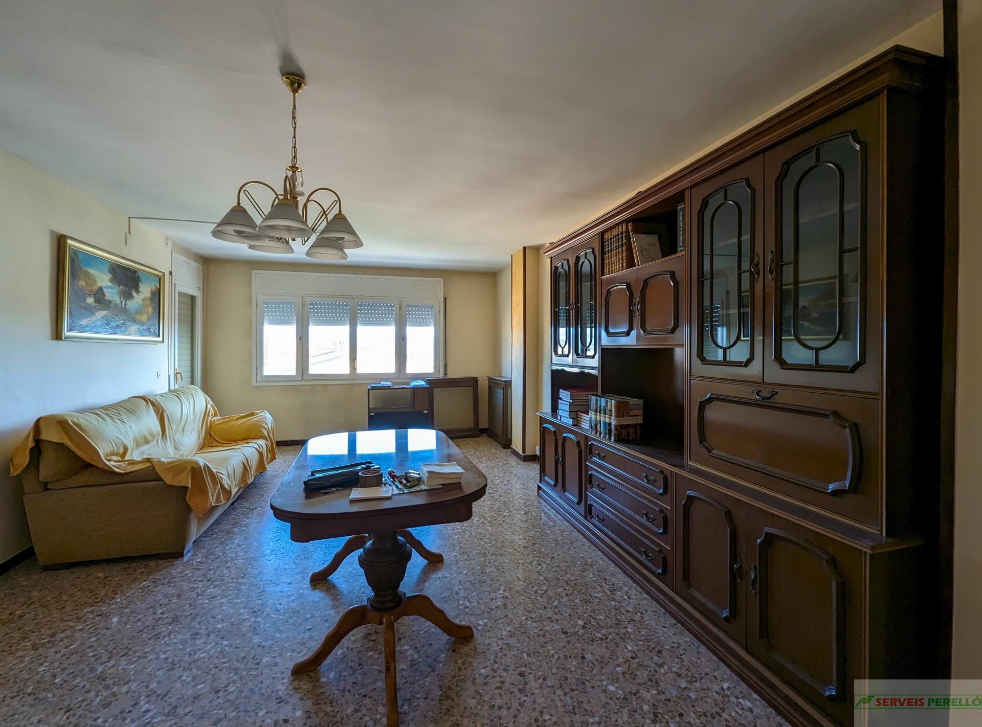 For sale of flat in Almenar