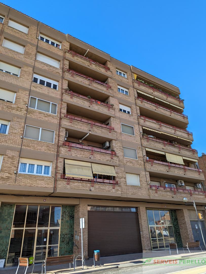 For sale of flat in Almenar