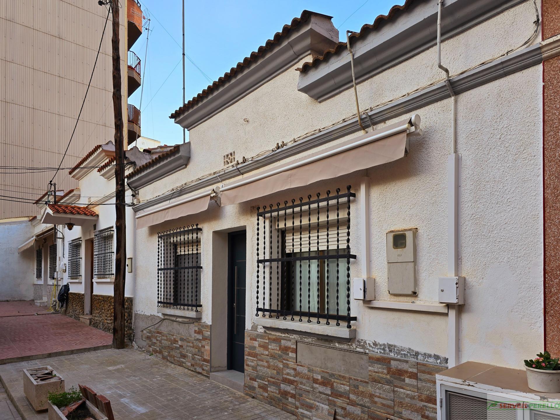 For sale of house in Lleida
