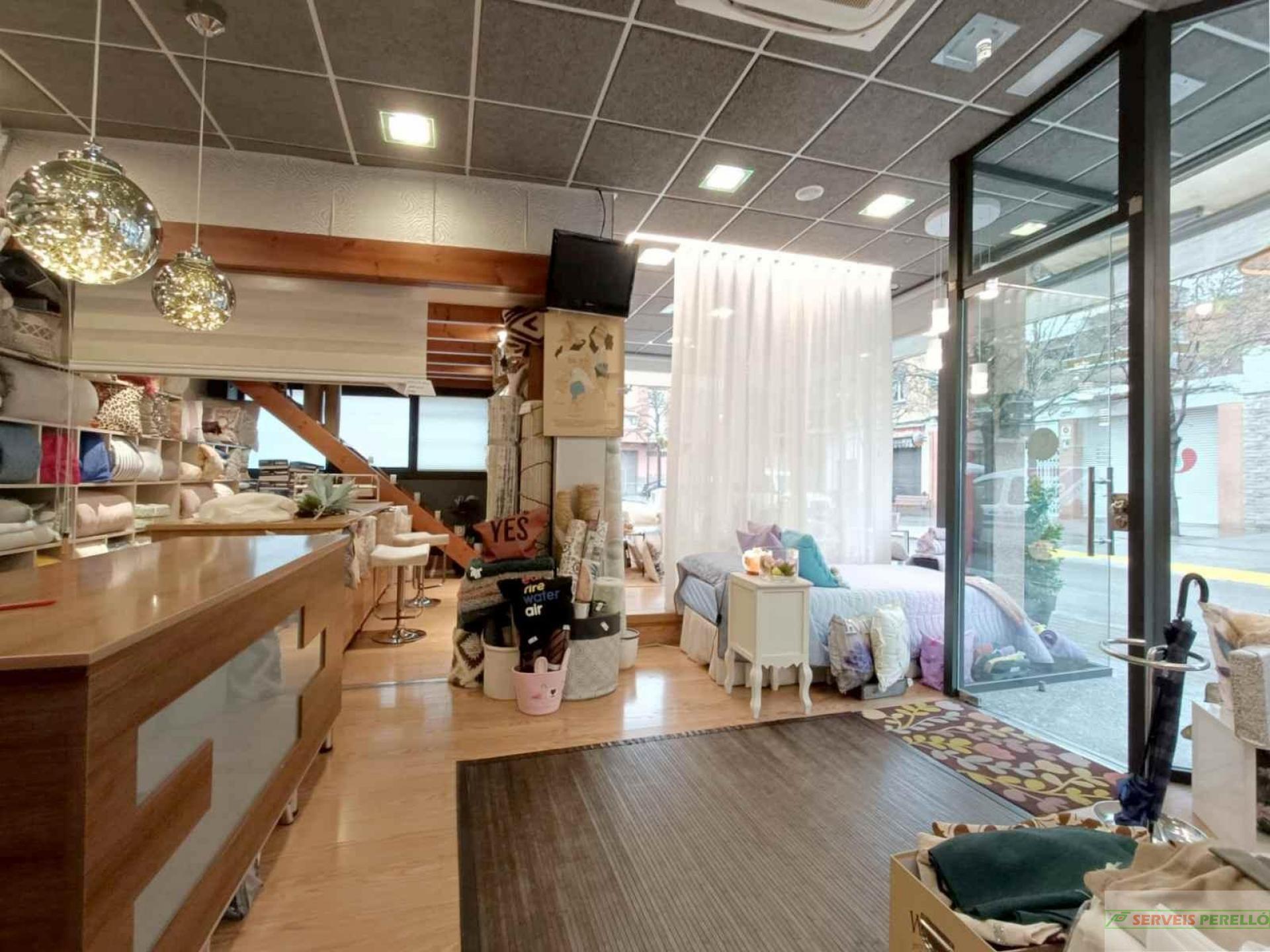 For sale of commercial in Lleida