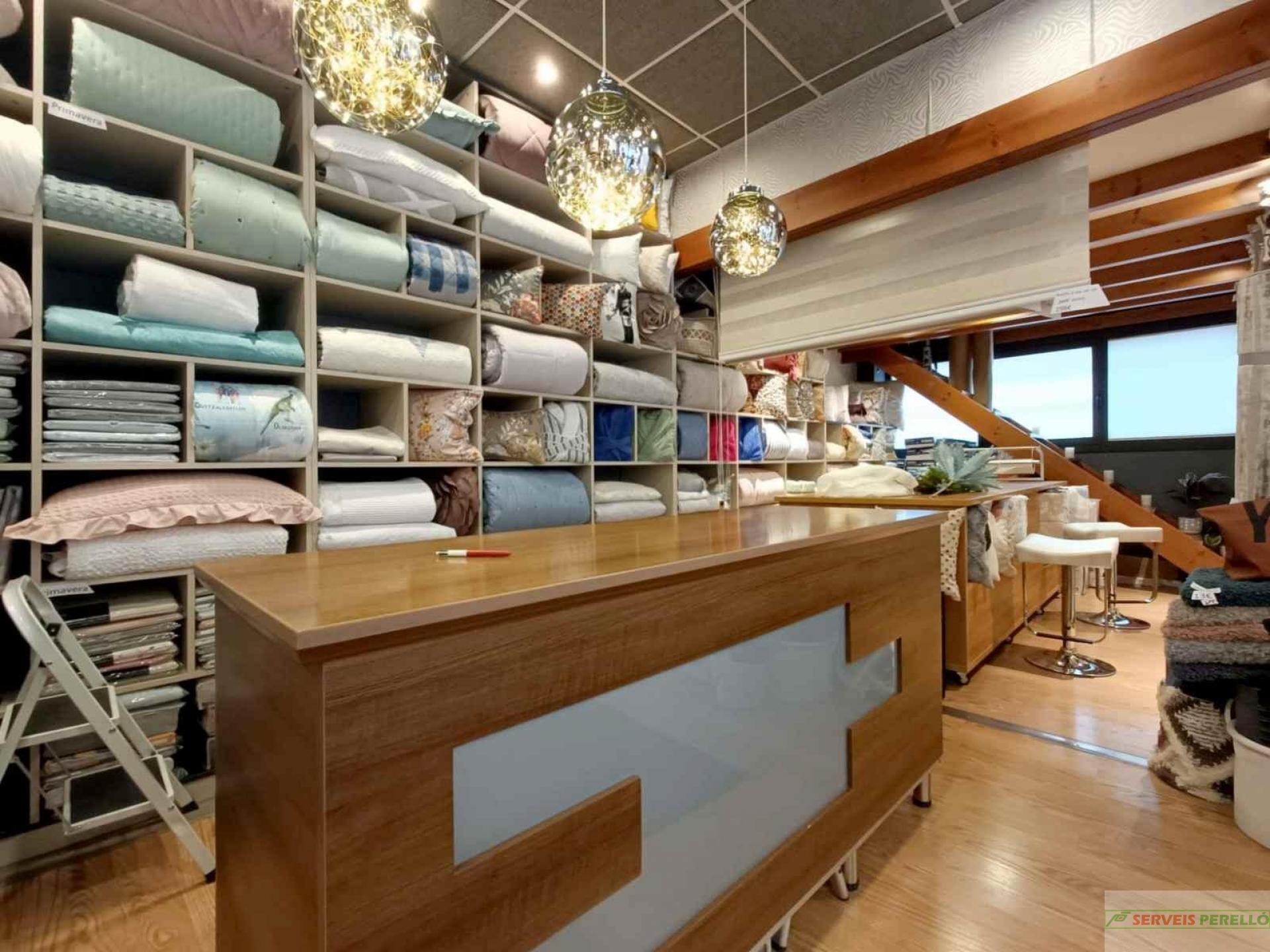 For sale of commercial in Lleida