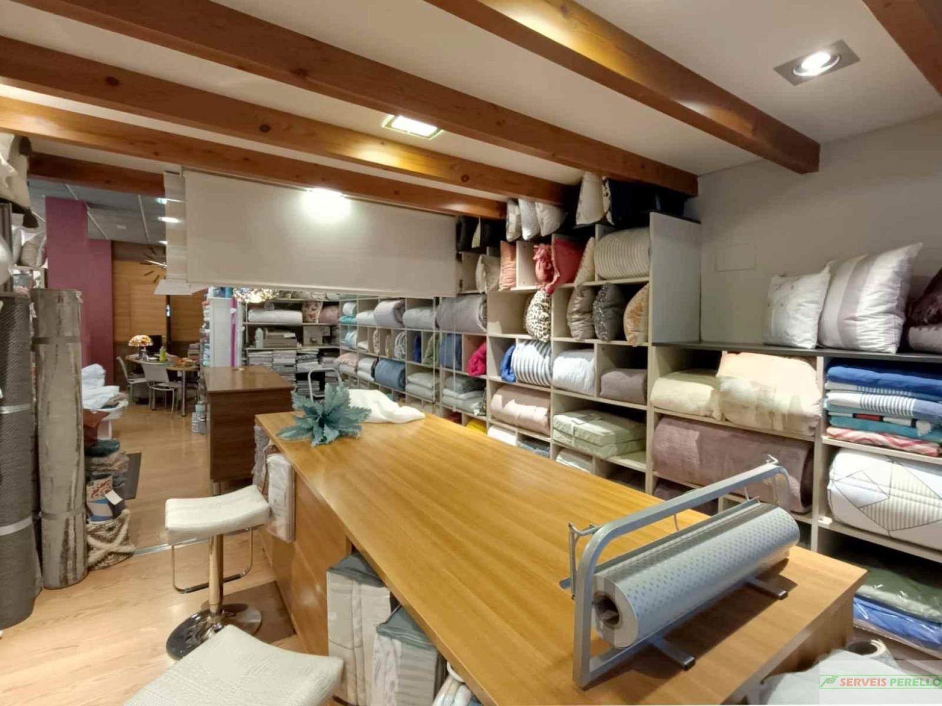 For sale of commercial in Lleida