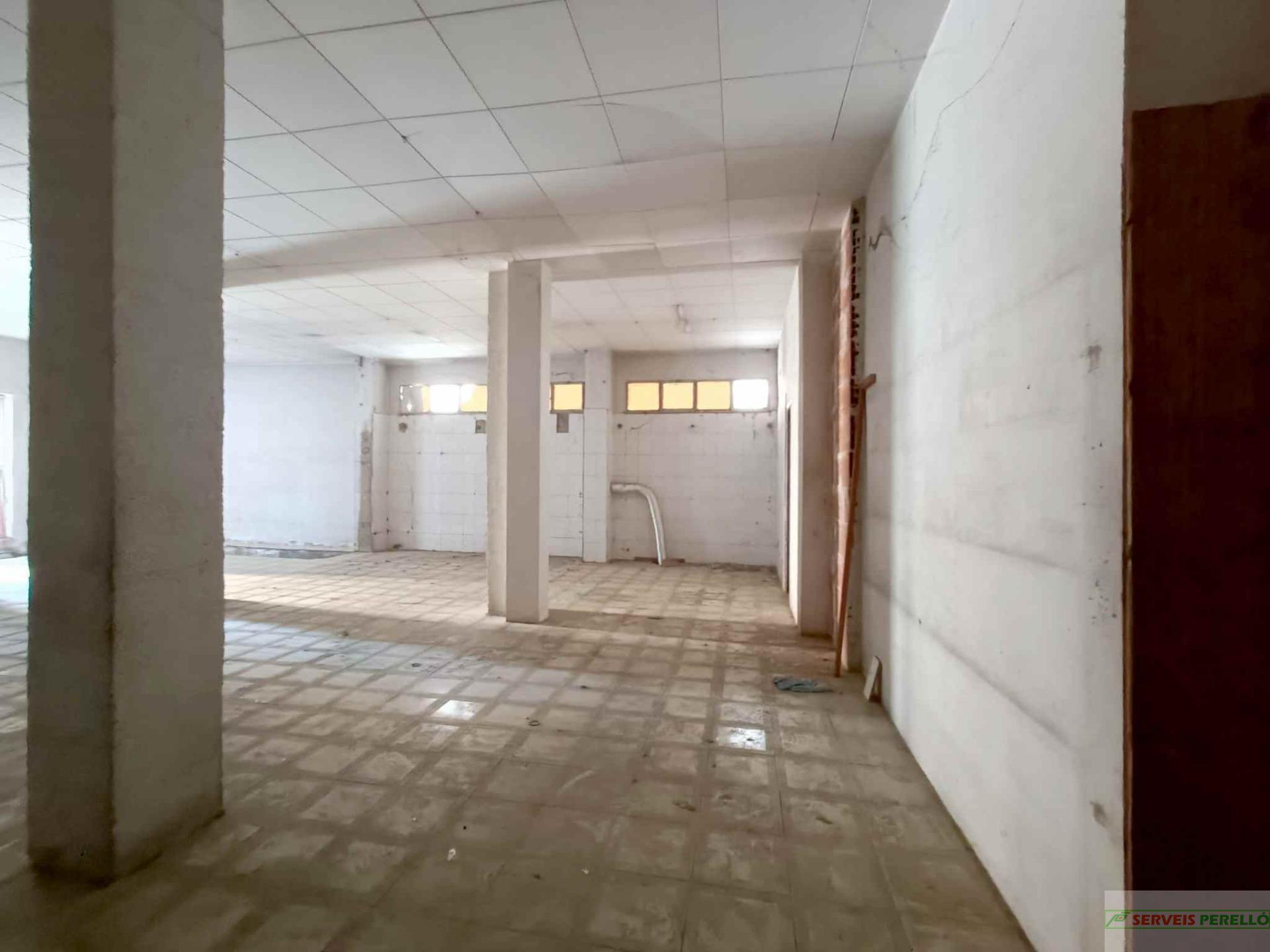Venta de local comercial en Lleida