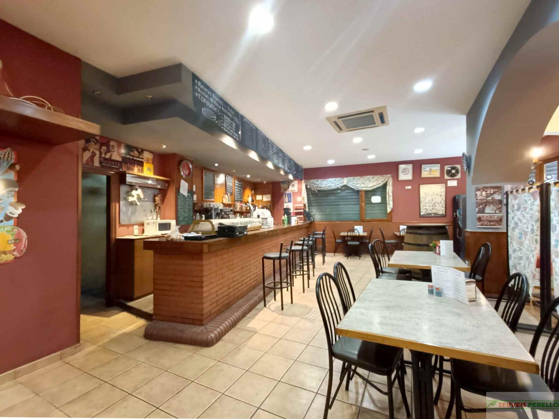For sale of commercial in Lleida