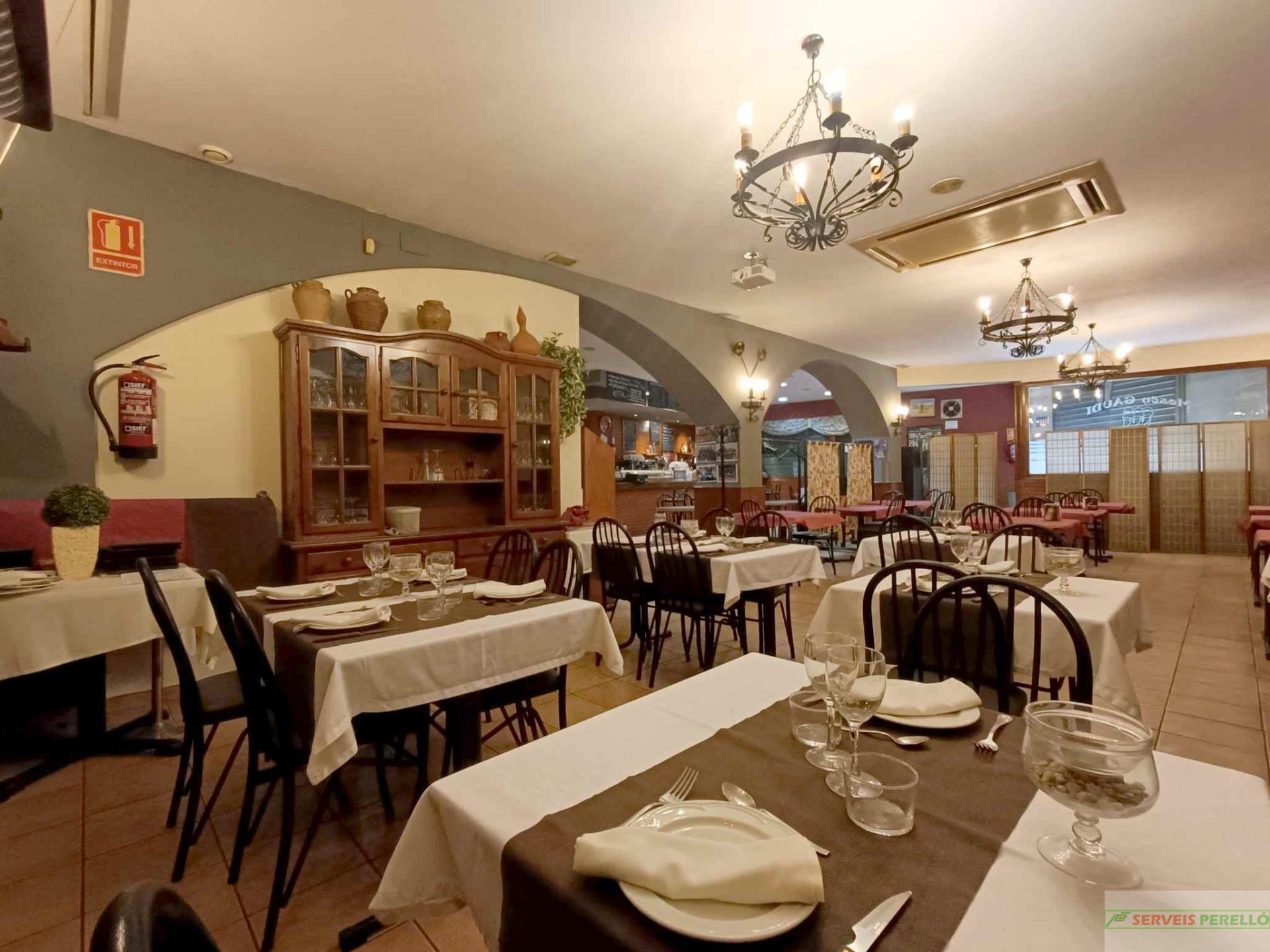 For sale of commercial in Lleida