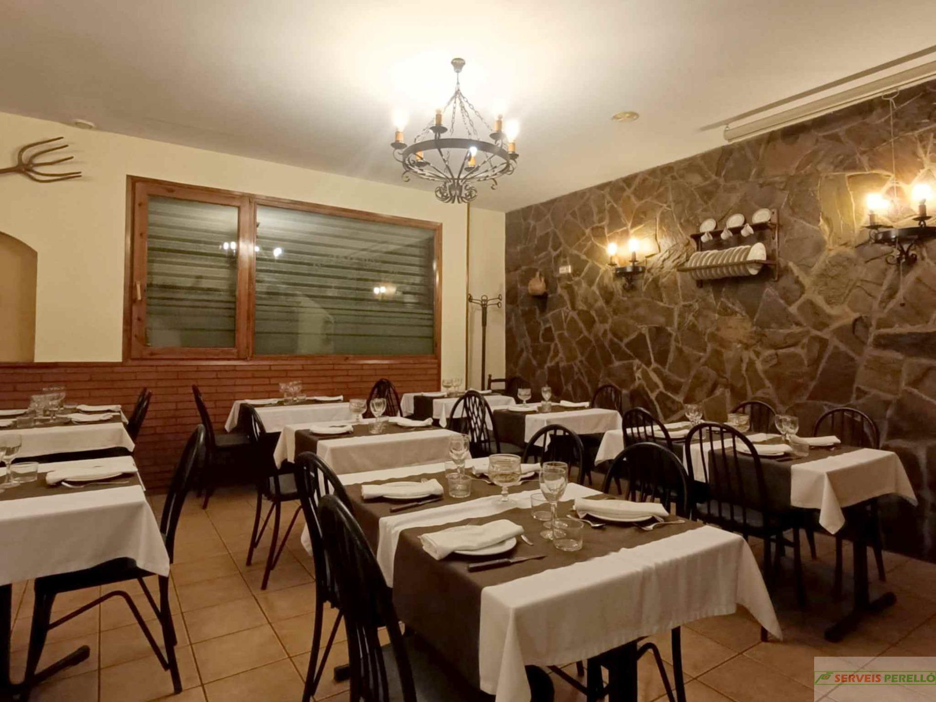 For sale of commercial in Lleida