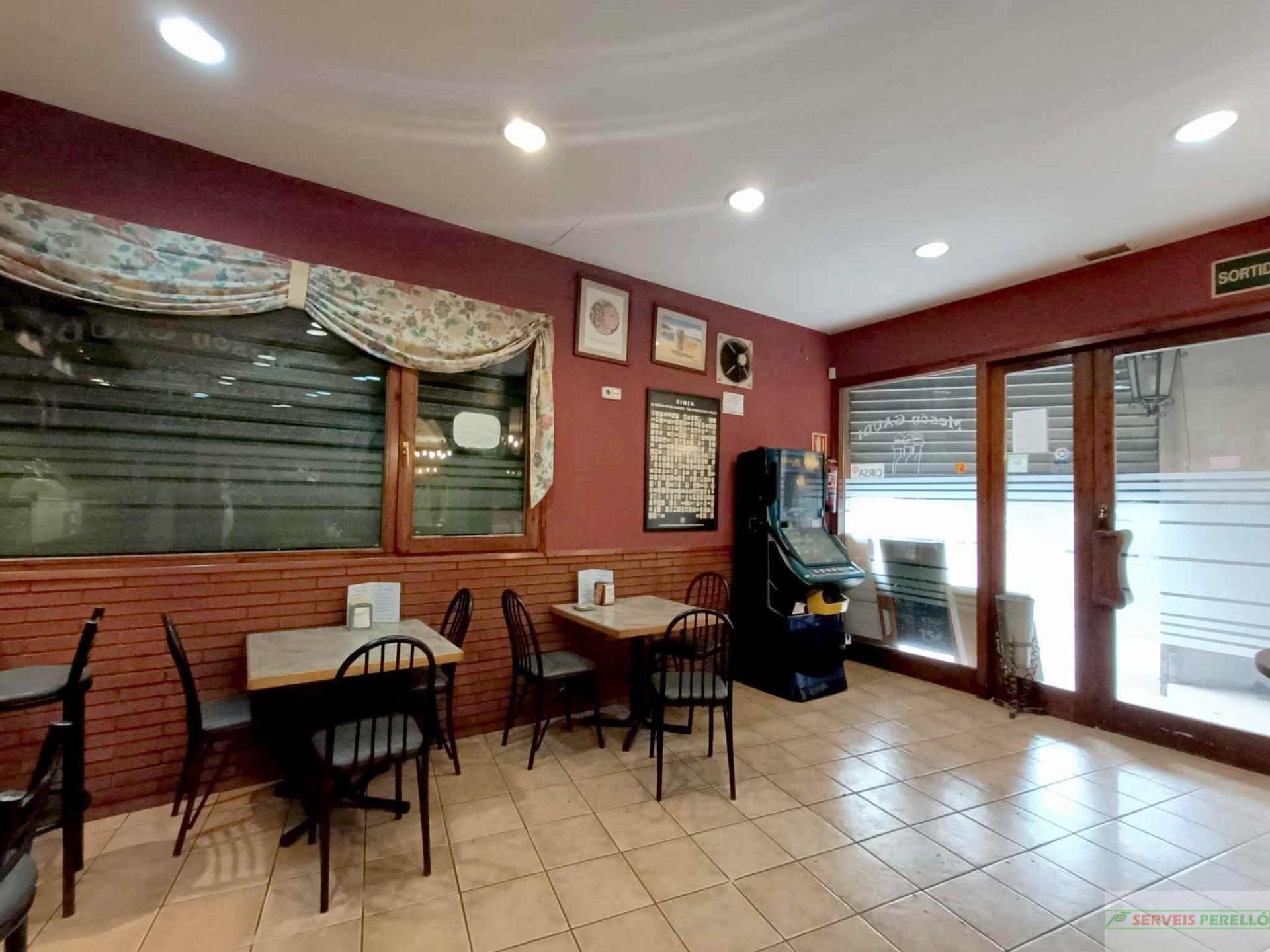 For sale of commercial in Lleida
