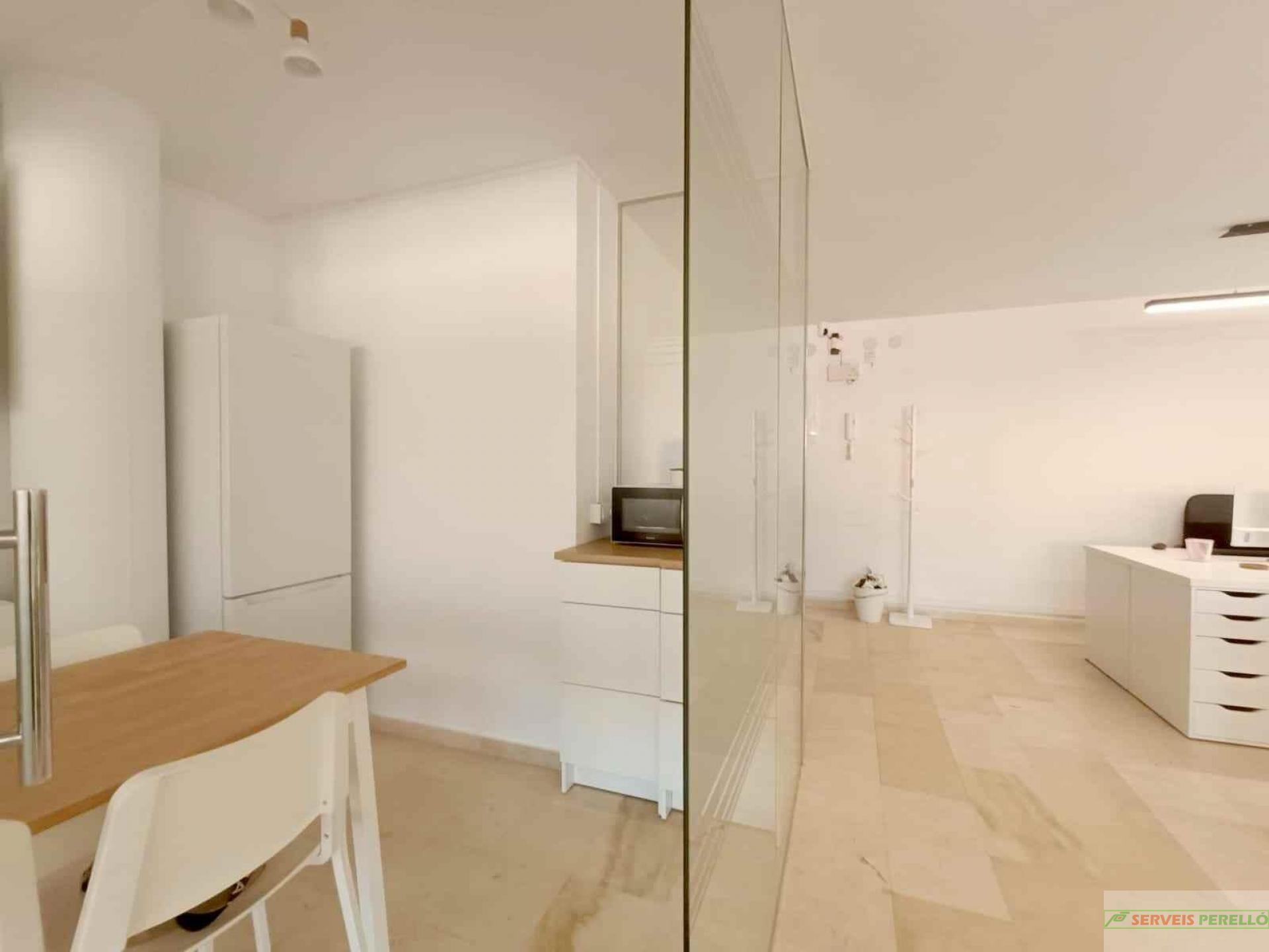 For sale of flat in Lleida