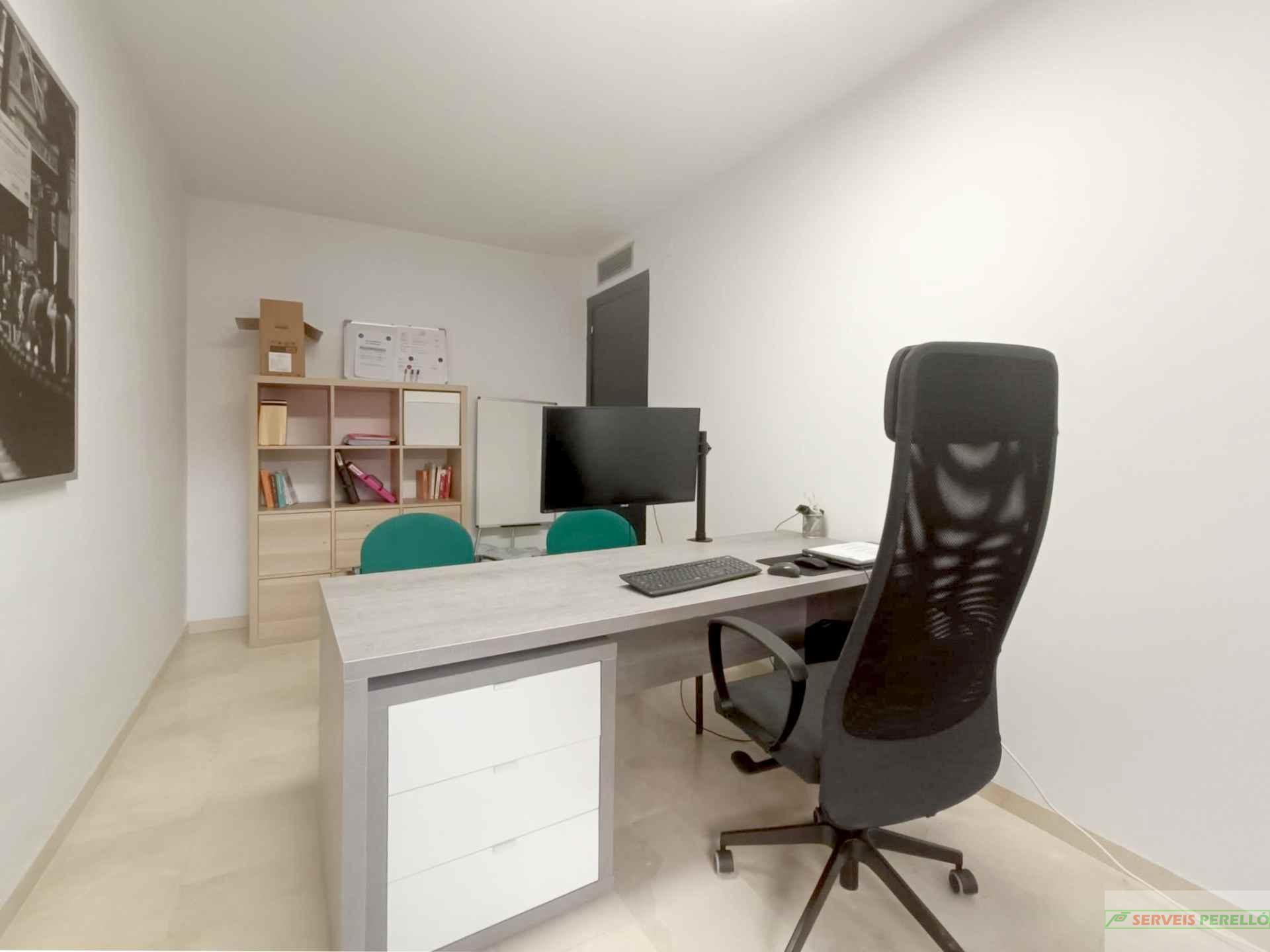 For sale of flat in Lleida