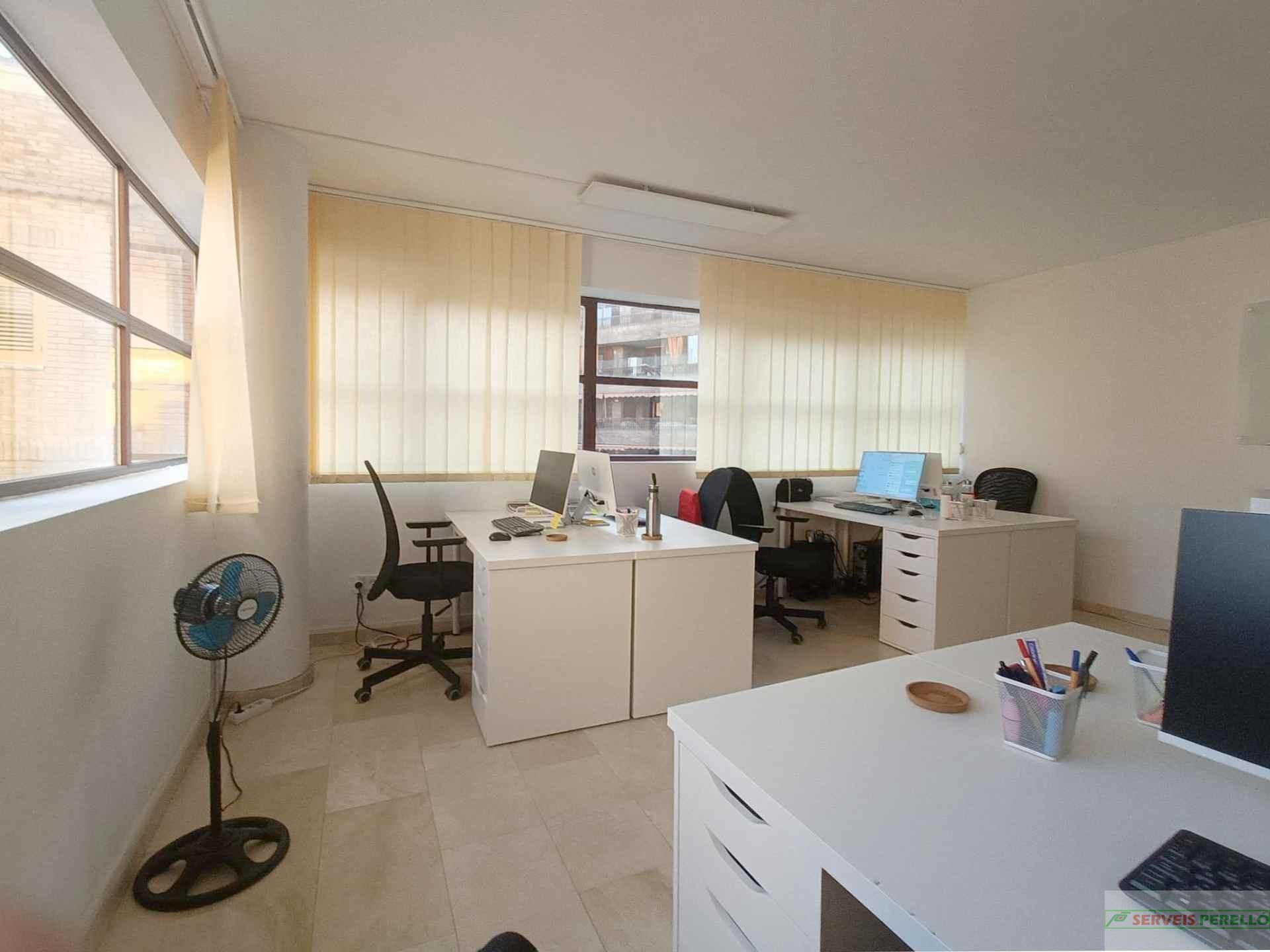 For sale of flat in Lleida