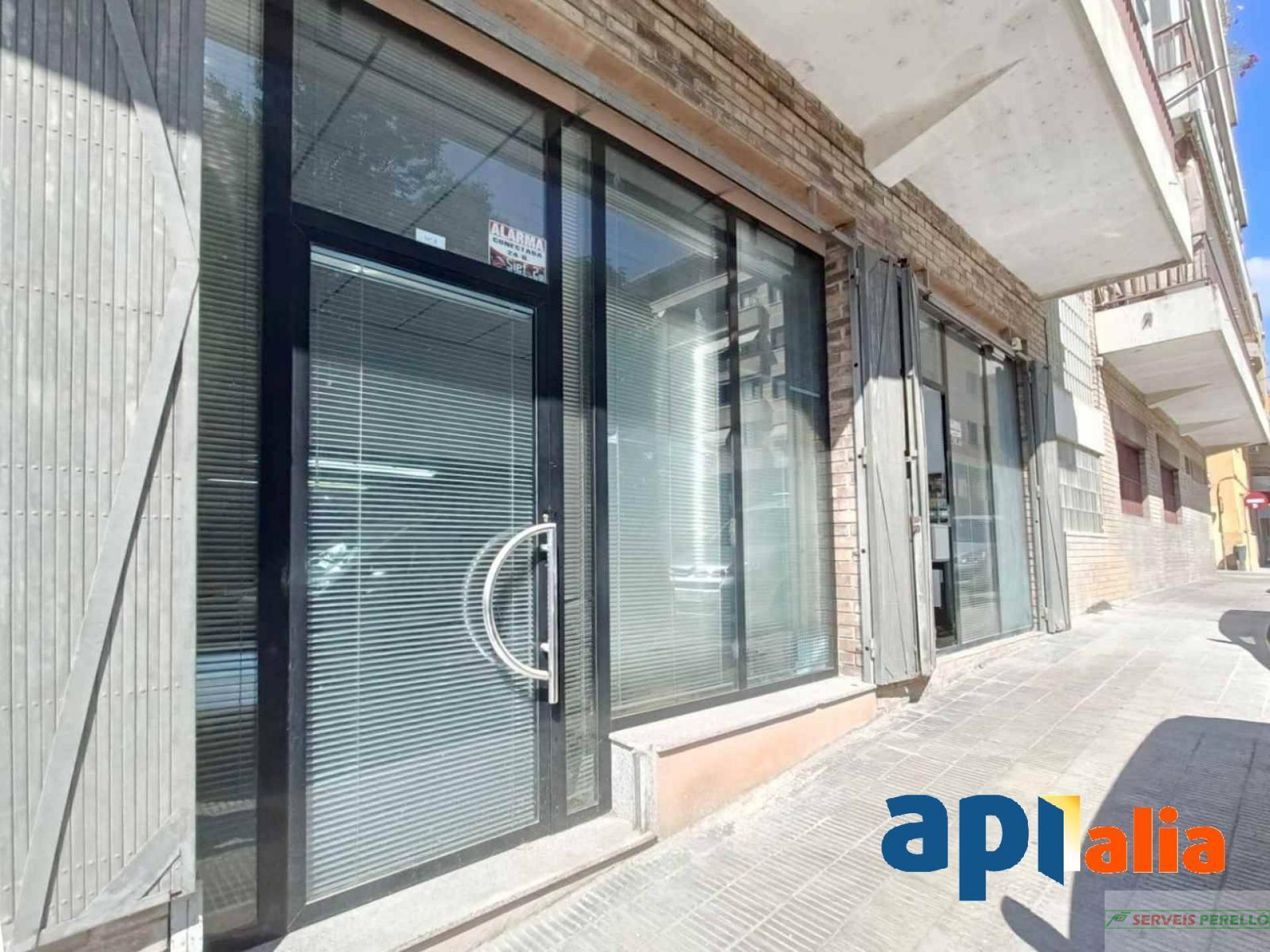 For sale of commercial in Lleida