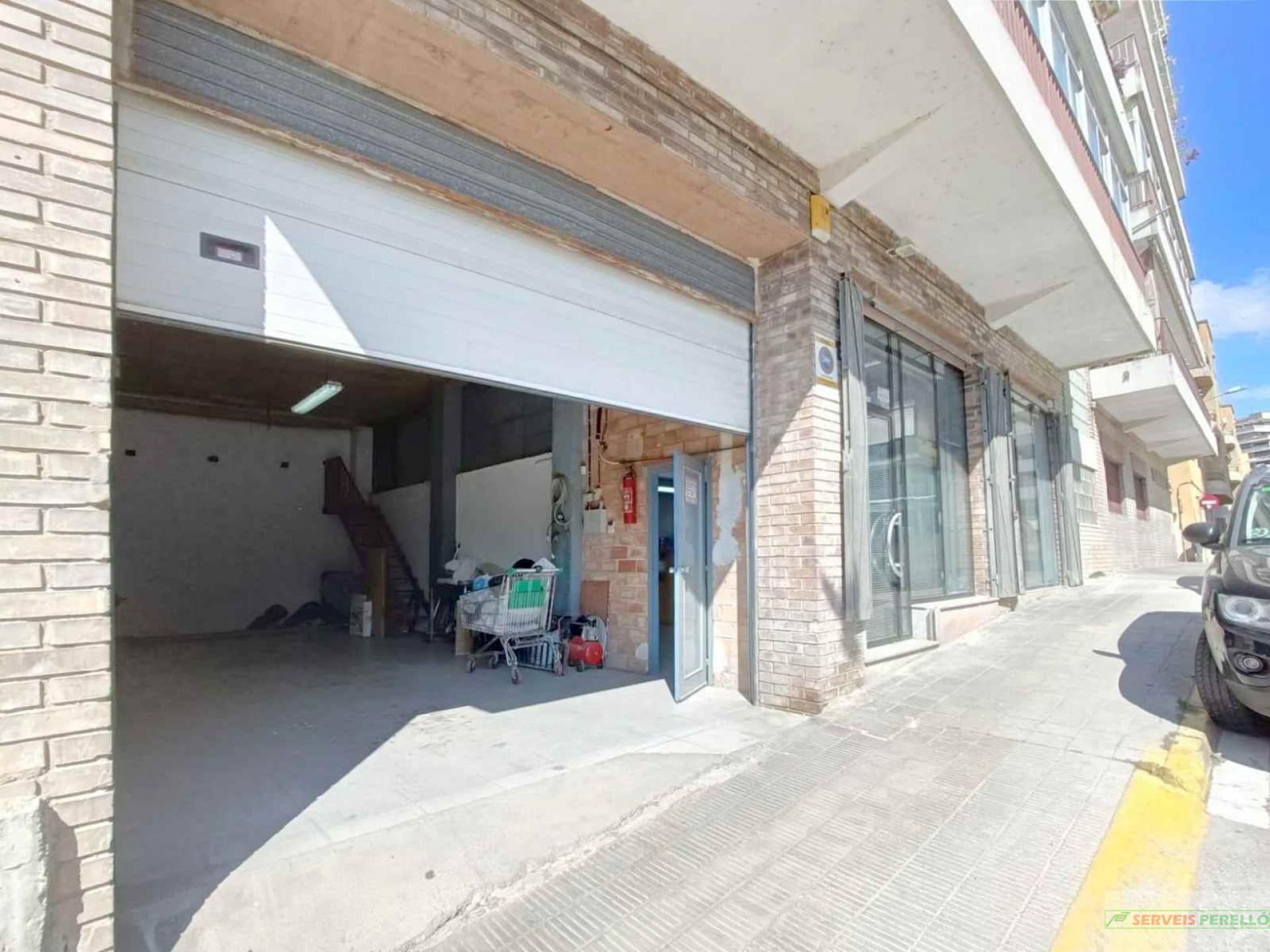 For sale of commercial in Lleida