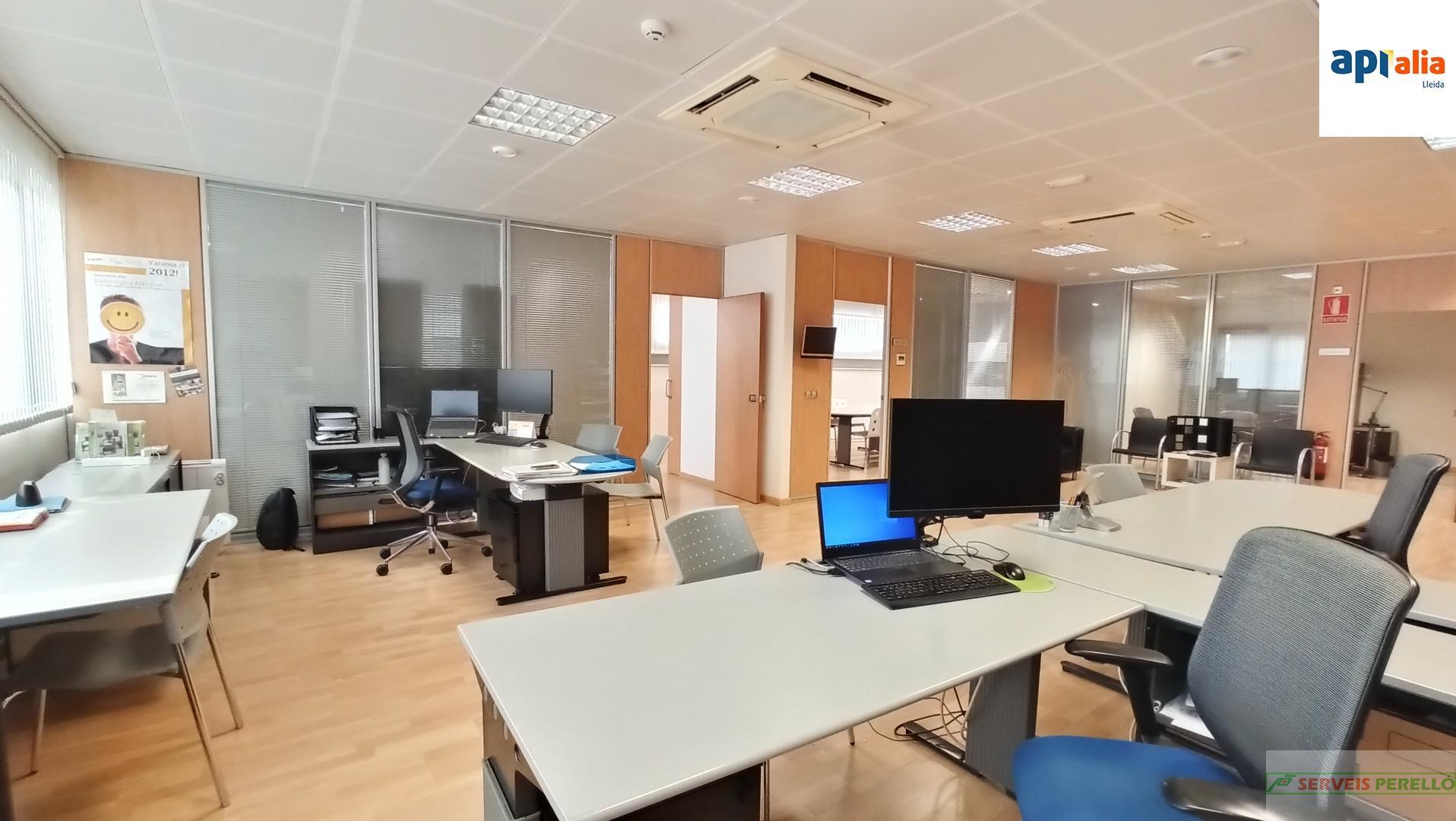 For sale of flat in Lleida