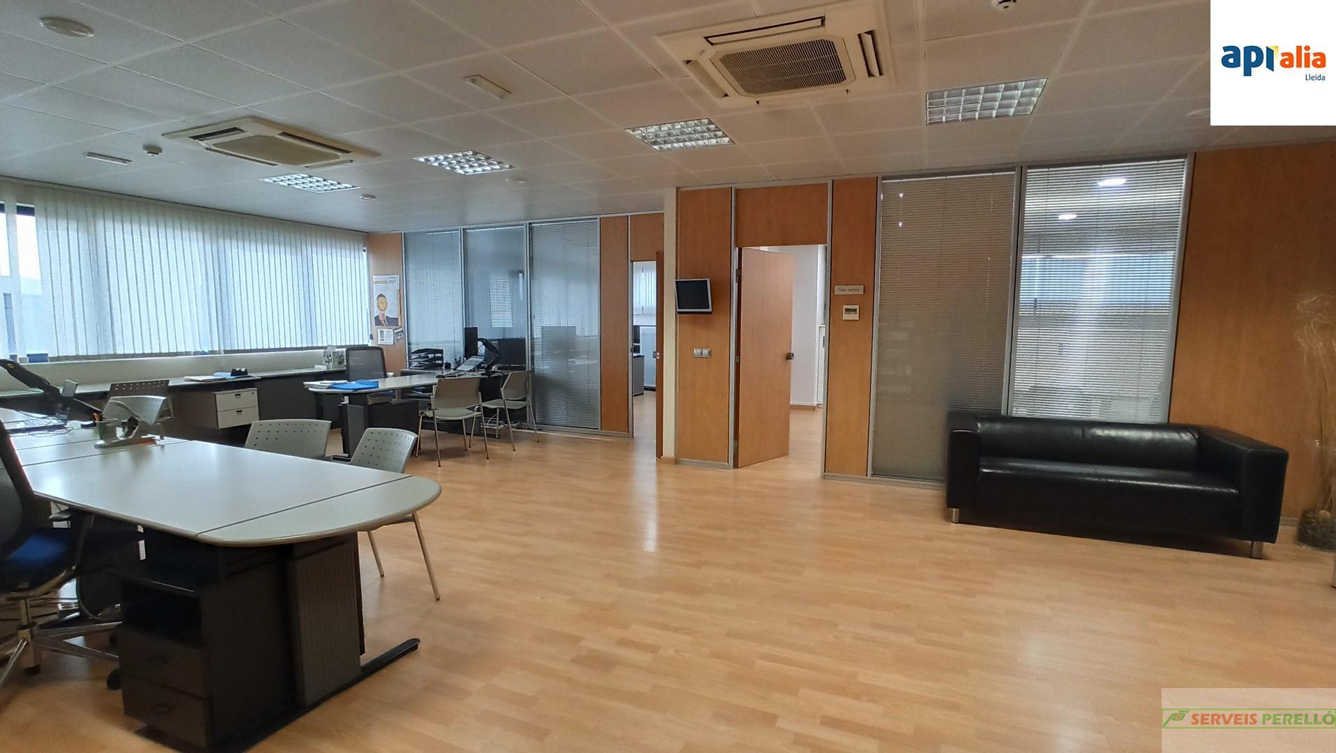 For sale of flat in Lleida