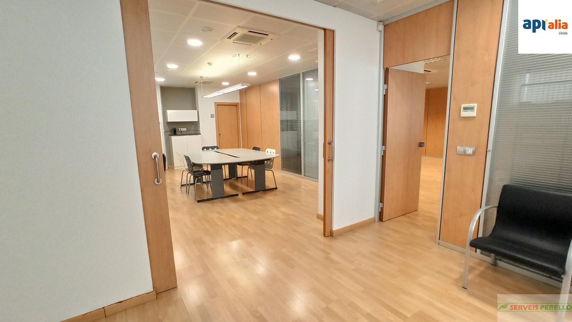For sale of flat in Lleida