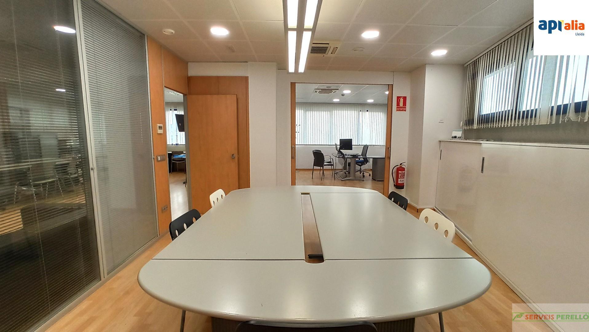 For sale of flat in Lleida